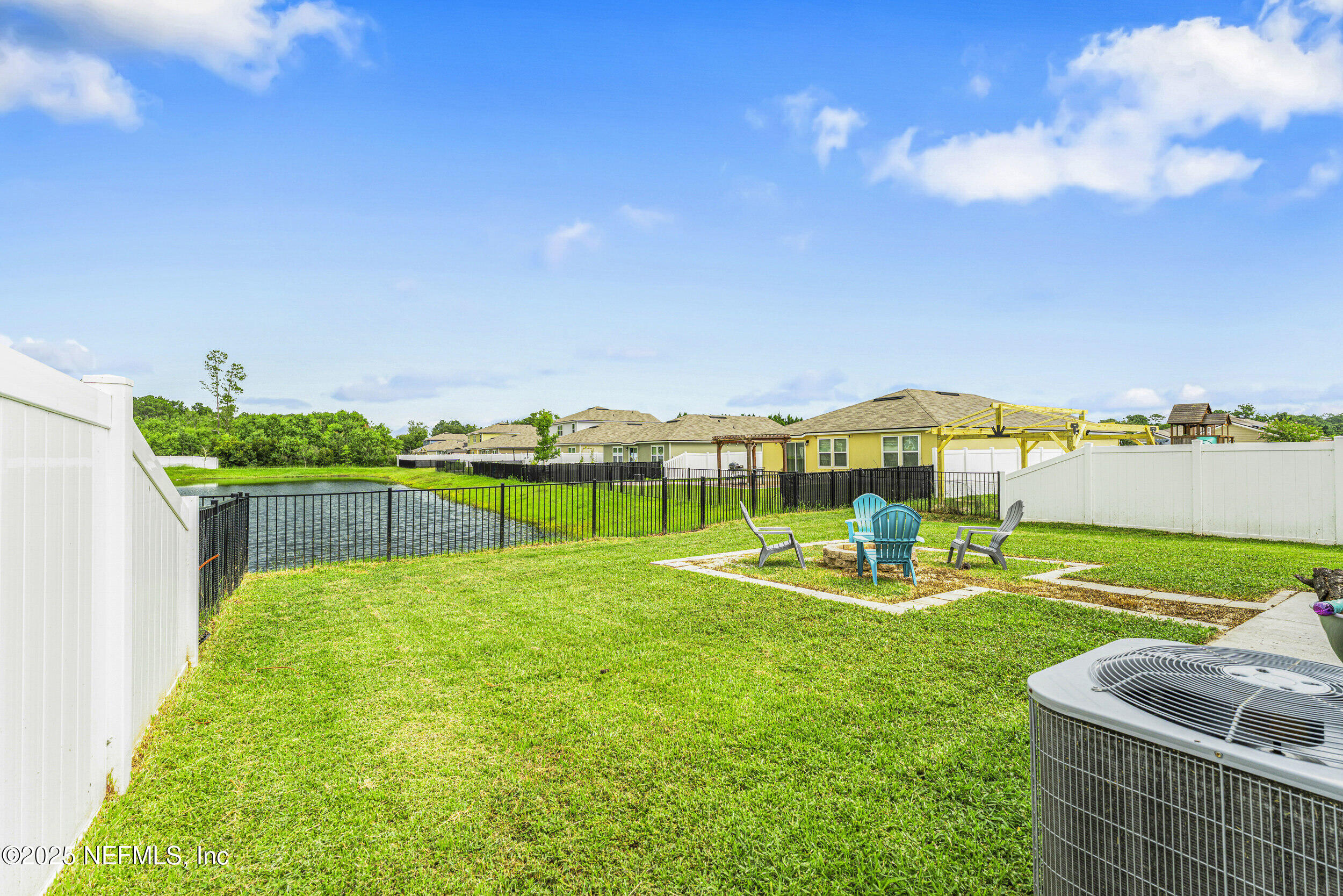 2513 BEACHVIEW Drive