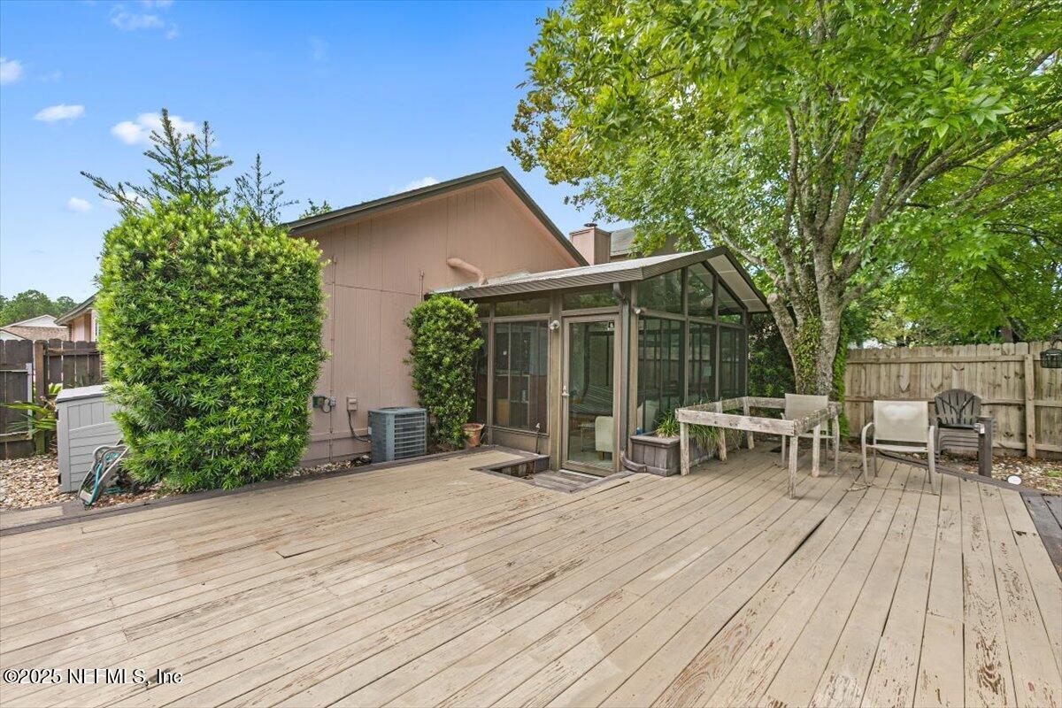 11047 SANTA FE Street E