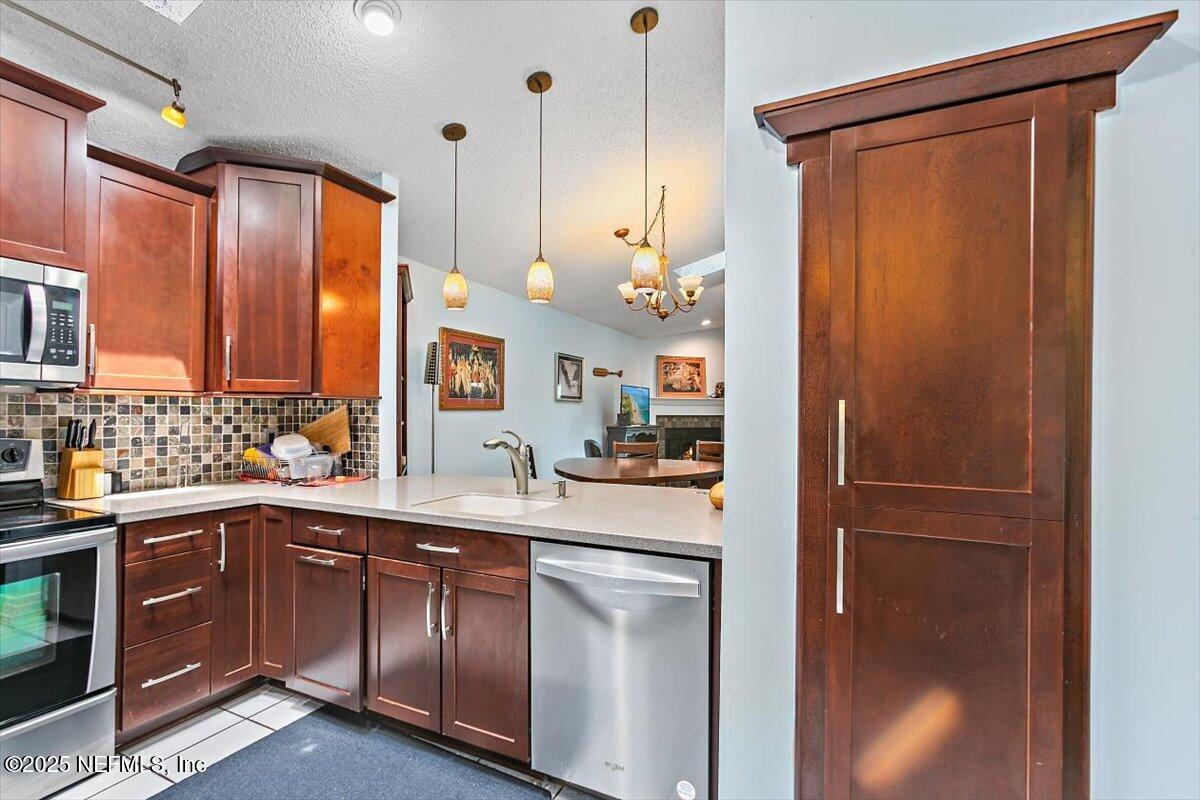 11047 SANTA FE Street E