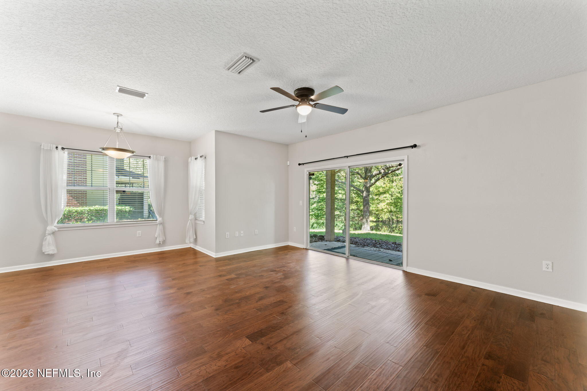 5663 GREENLAND Road, 1201