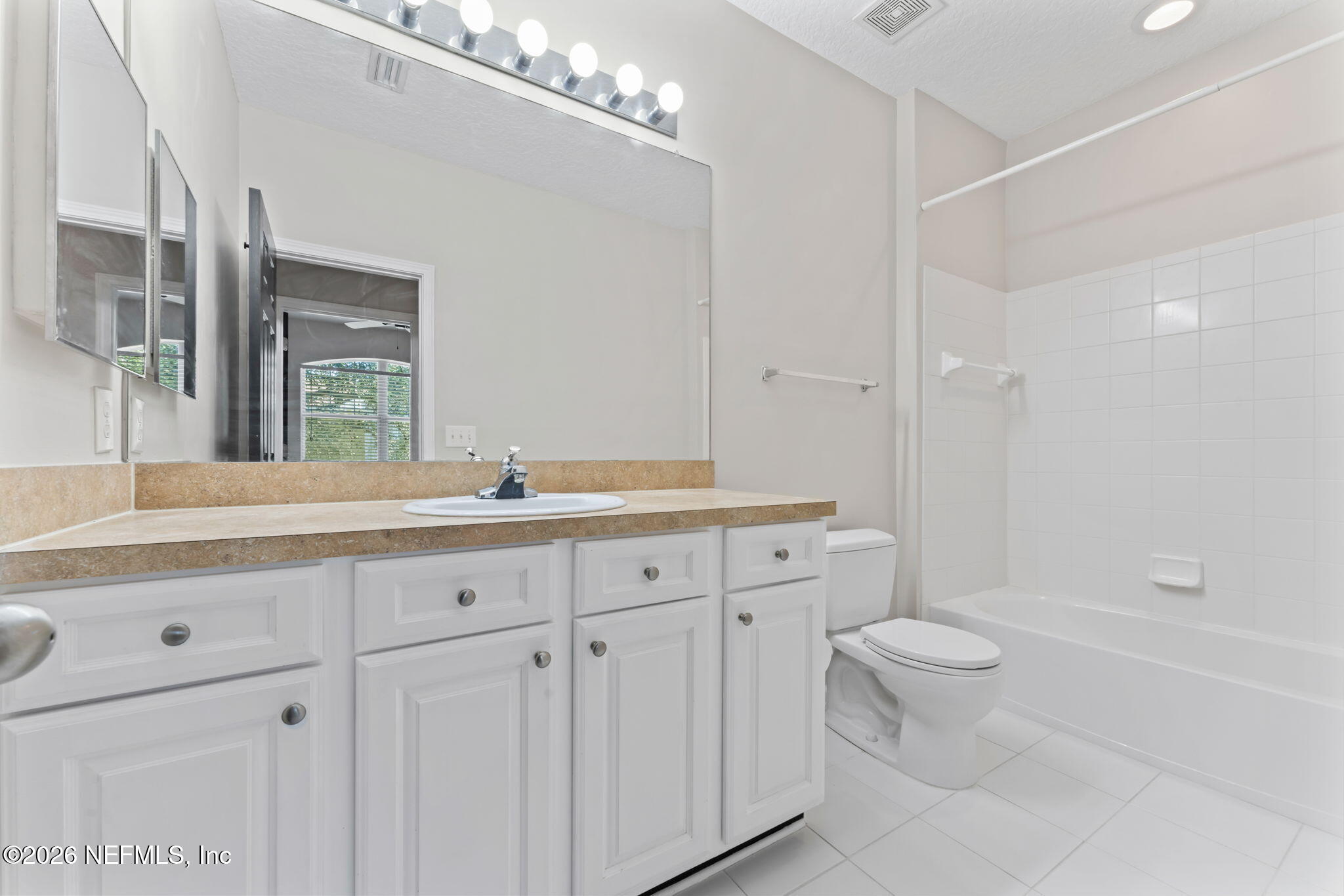 5663 GREENLAND Road, 1201