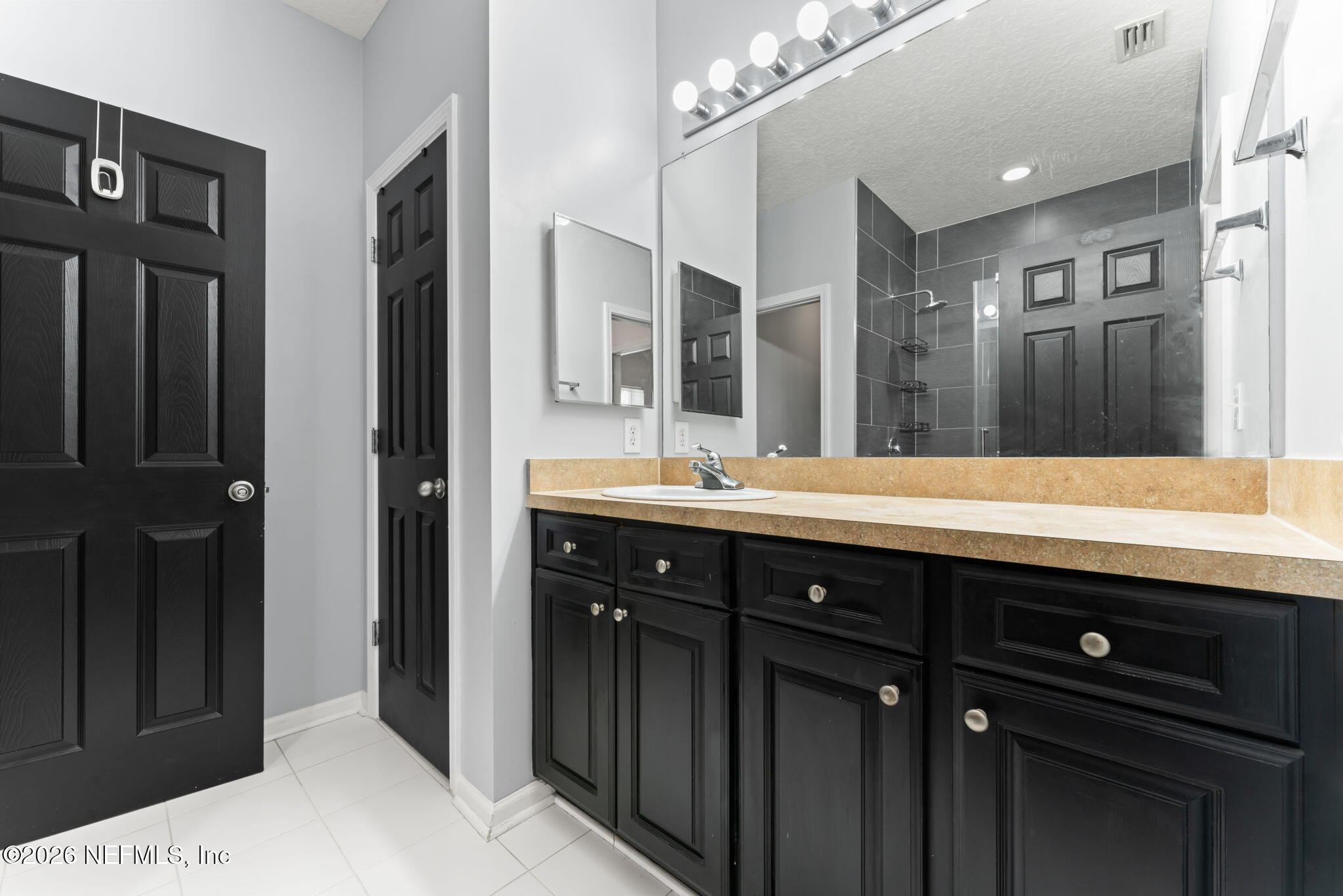 5663 GREENLAND Road, 1201