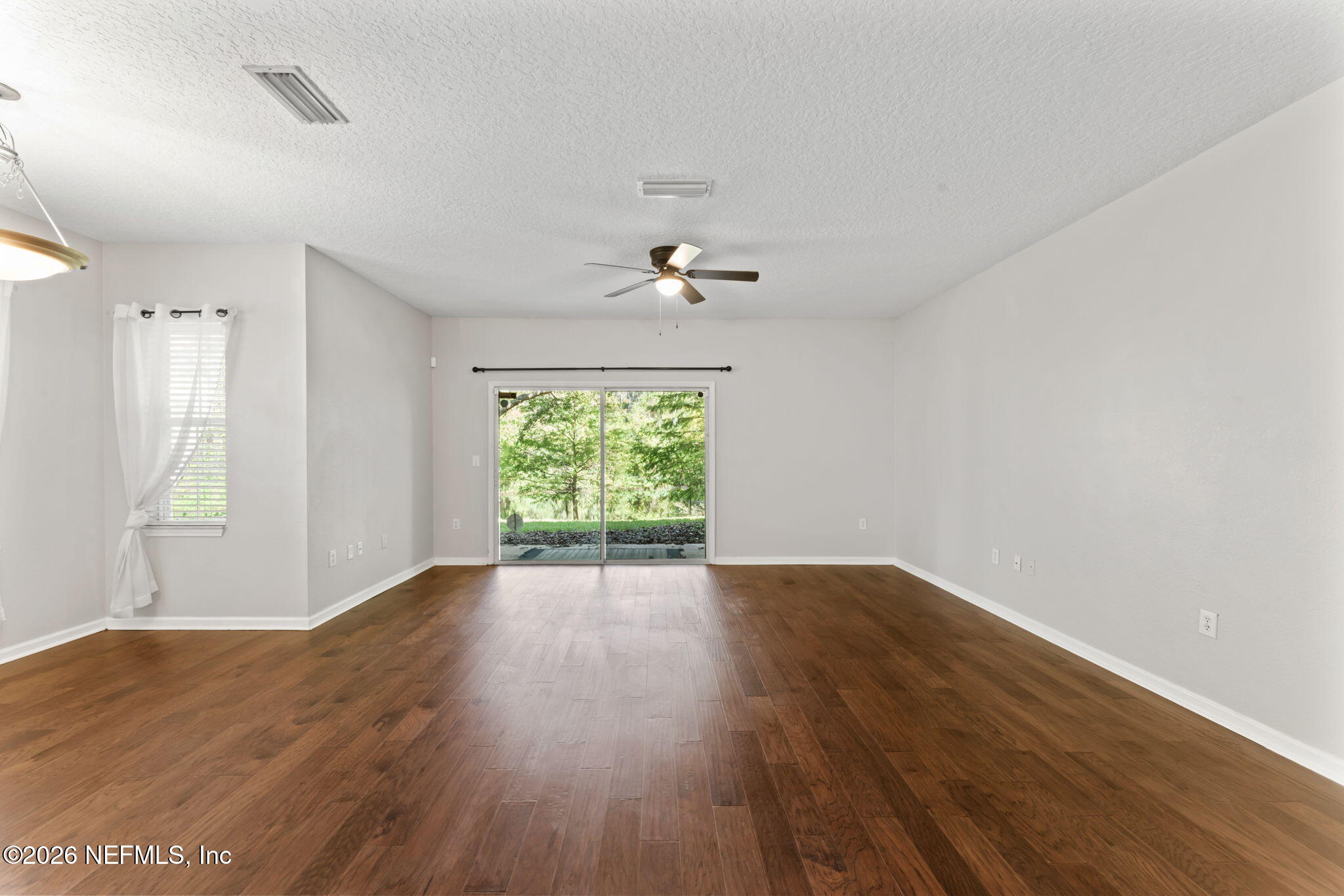 5663 GREENLAND Road, 1201