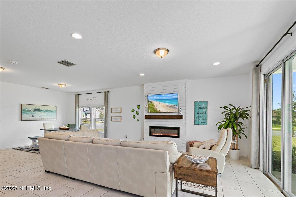 128 NIGHTHAWK Lane