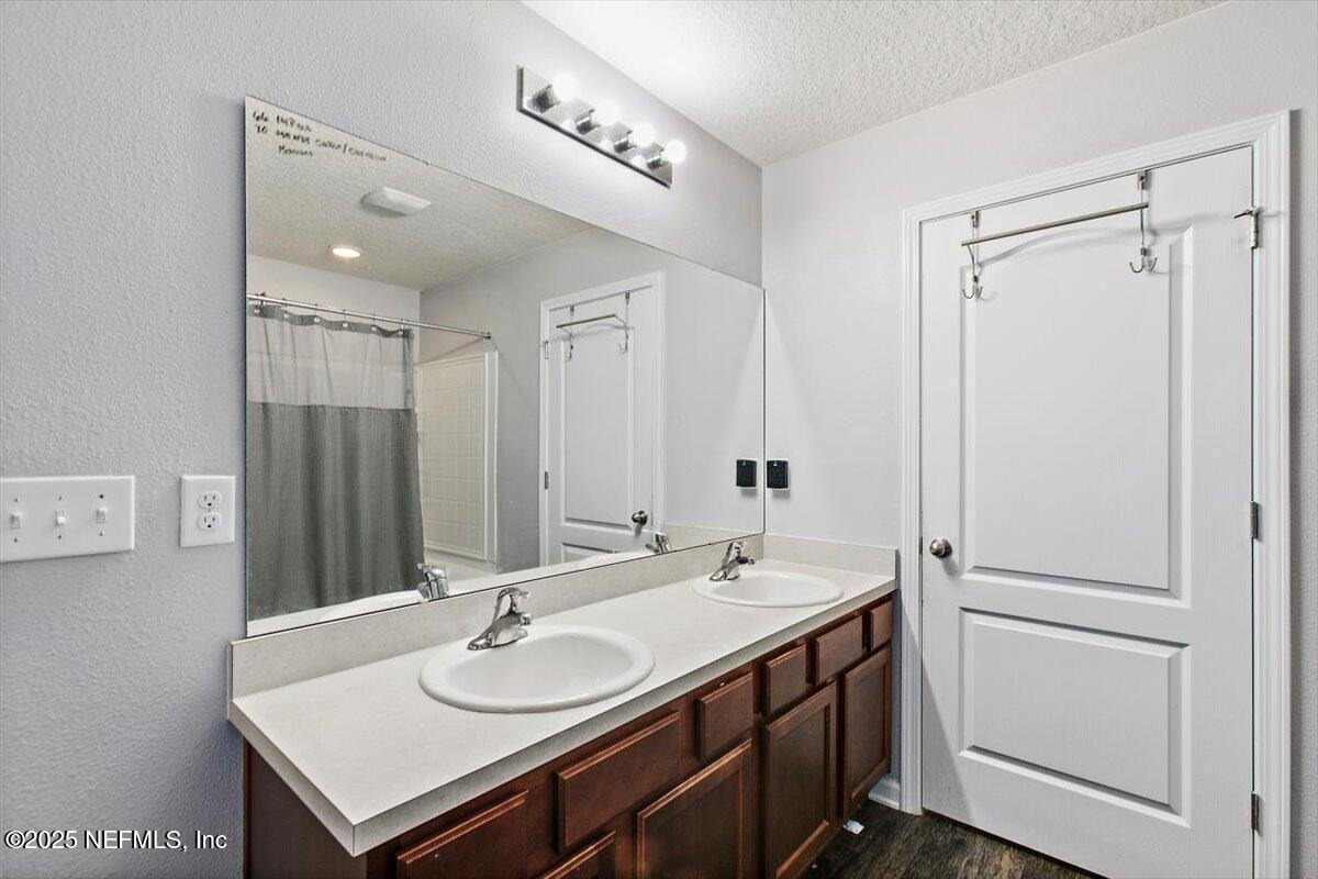 11613 WHITE STURGEON Court