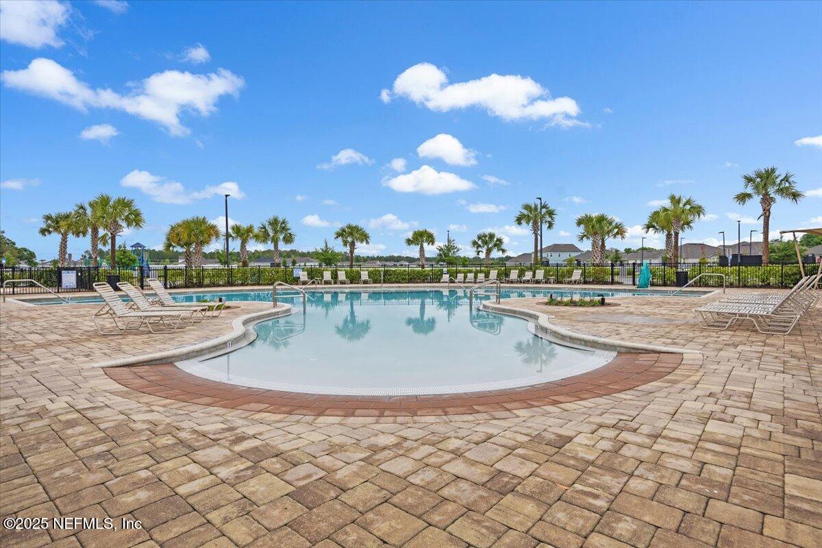 11613 WHITE STURGEON Court