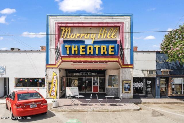 2946 ROSSELLE Street