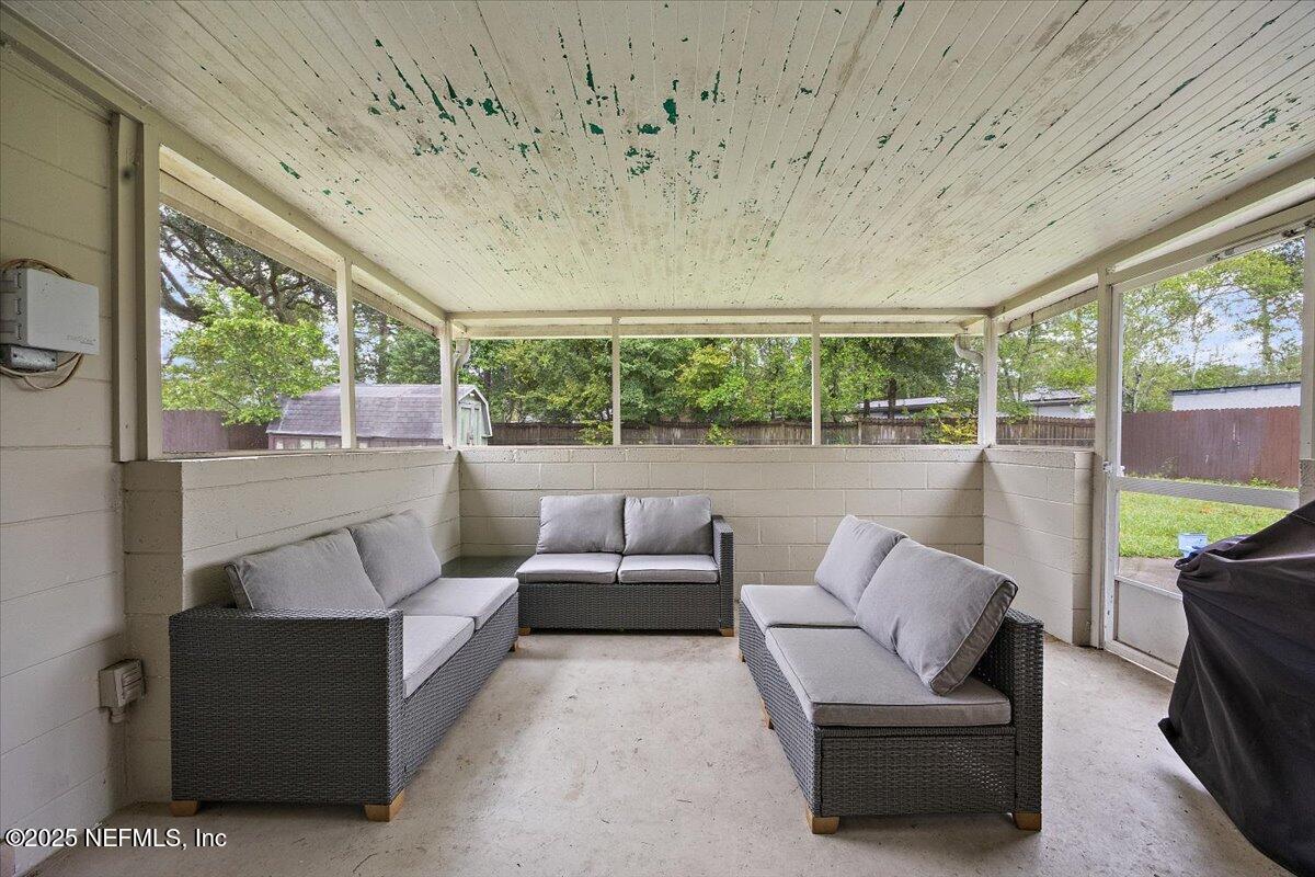 11715 MARINA Drive