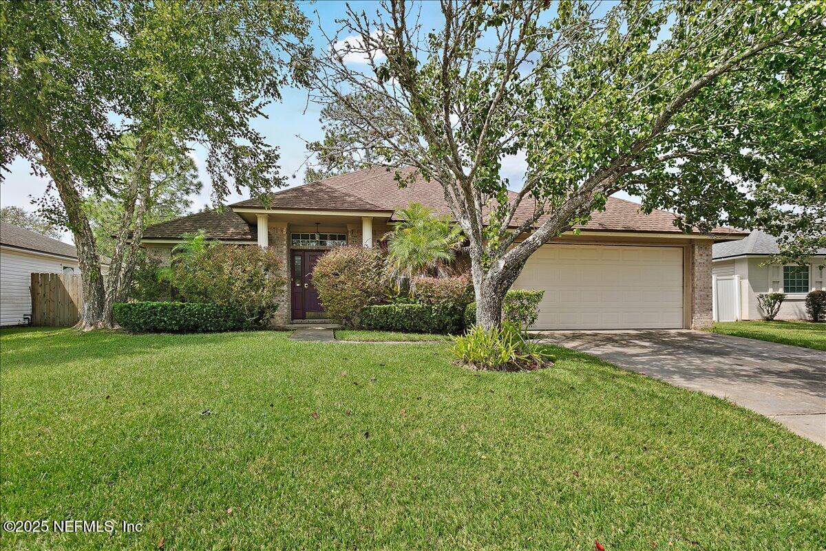 2450 BENTWATER Drive W