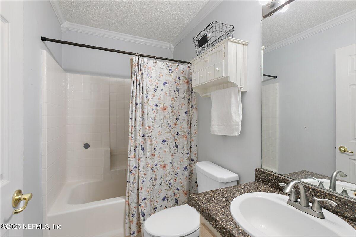 2450 BENTWATER Drive W