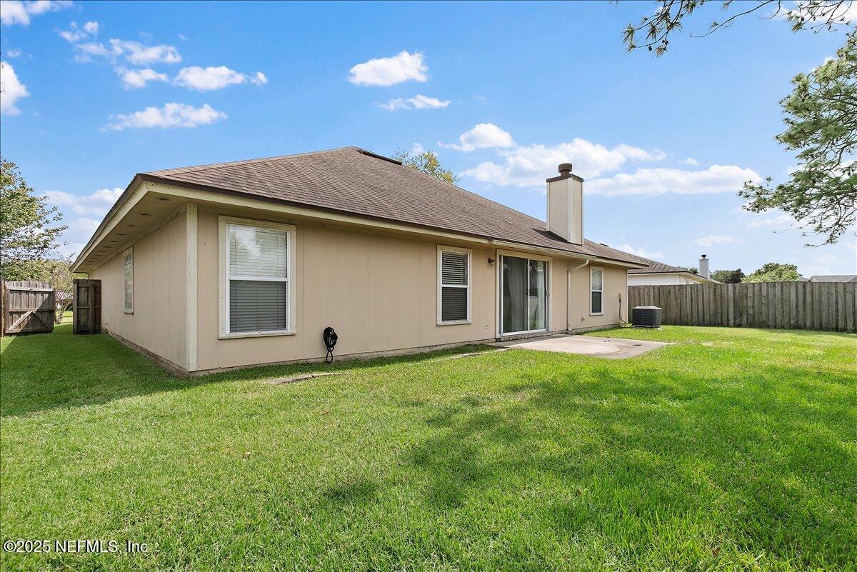 2450 BENTWATER Drive W