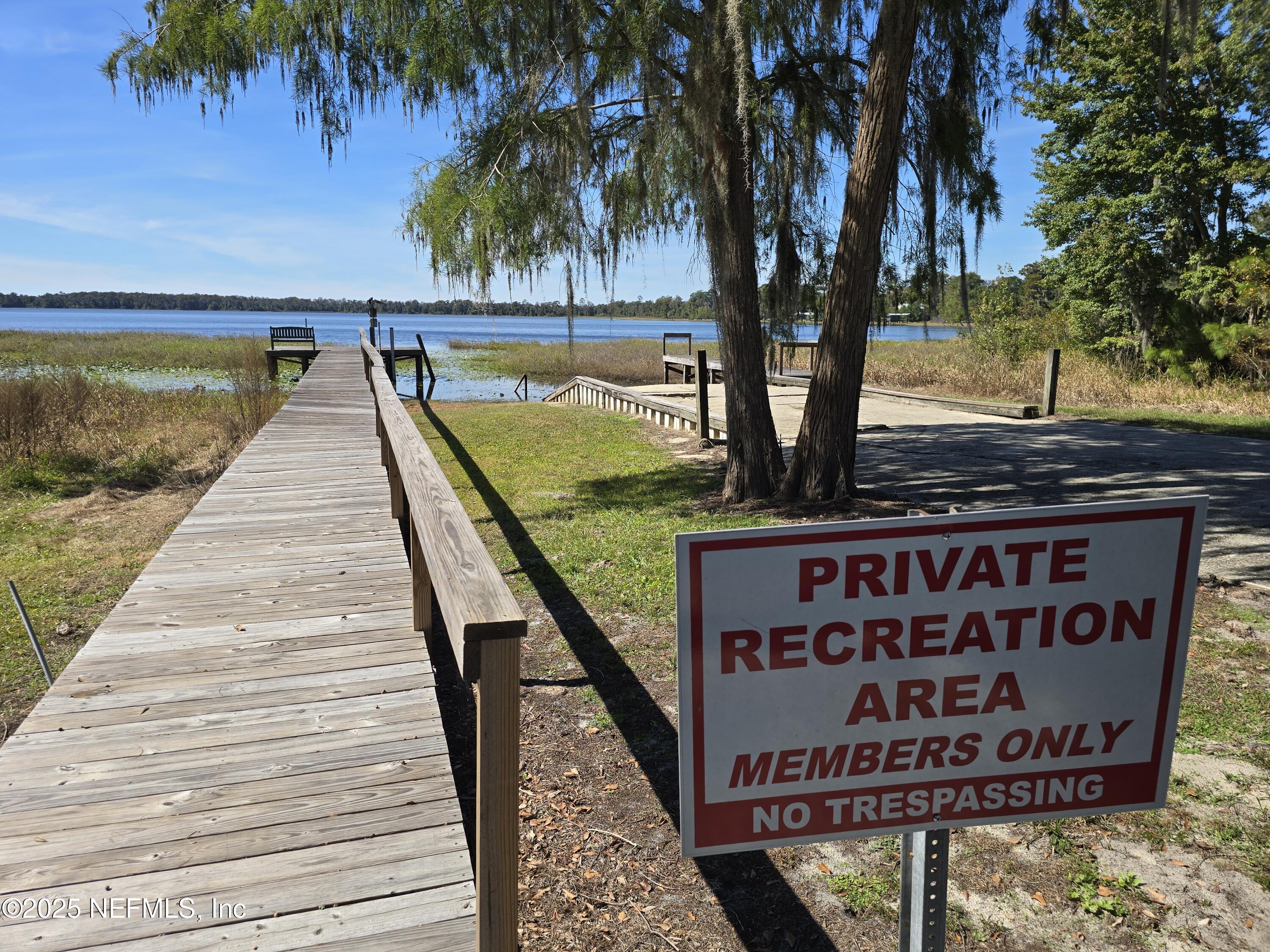 00 W LAKESHORE Drive, Starke