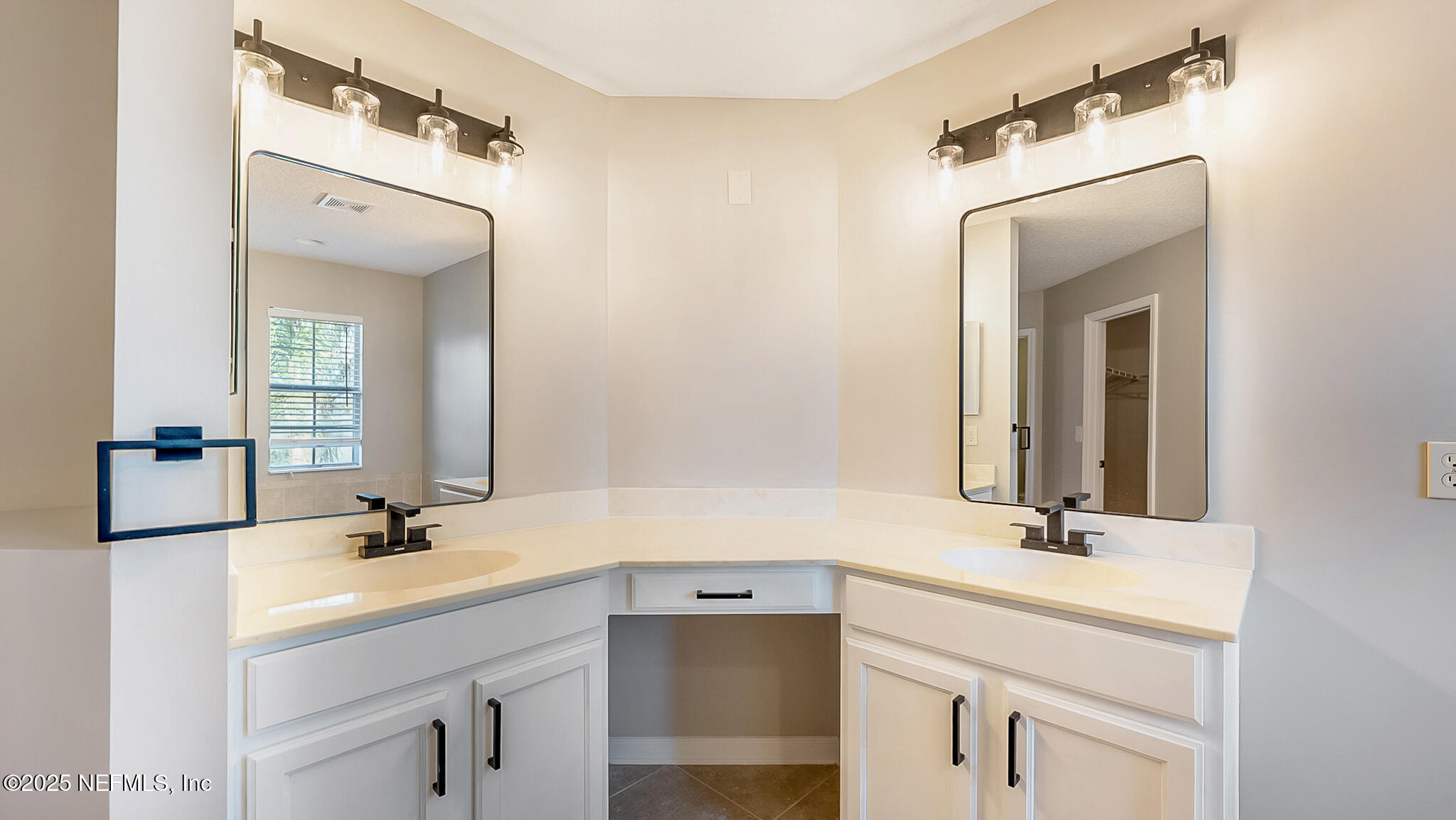 1618 TIMBER CROSSING Lane