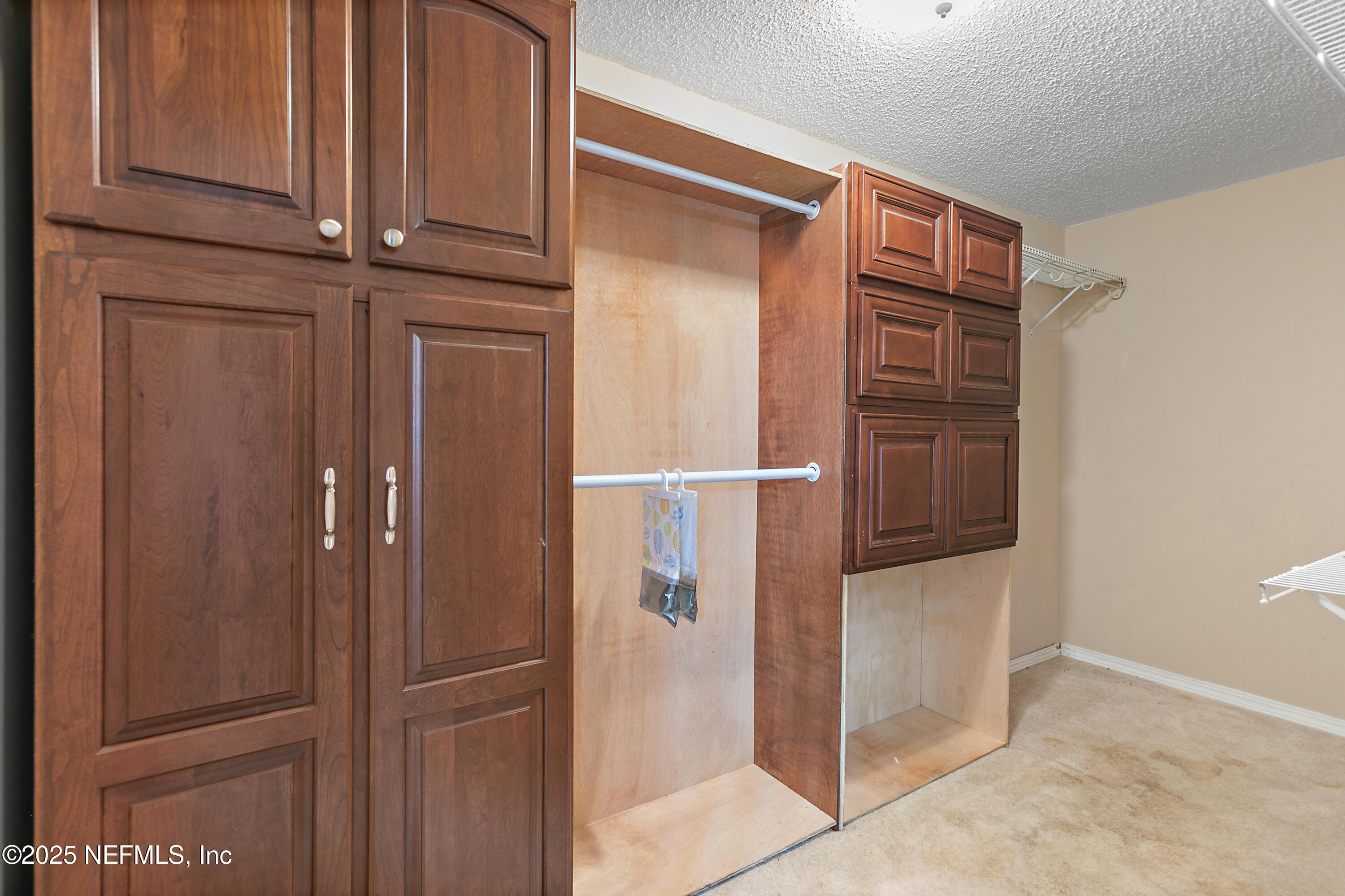 2772 PEBBLERIDGE Court