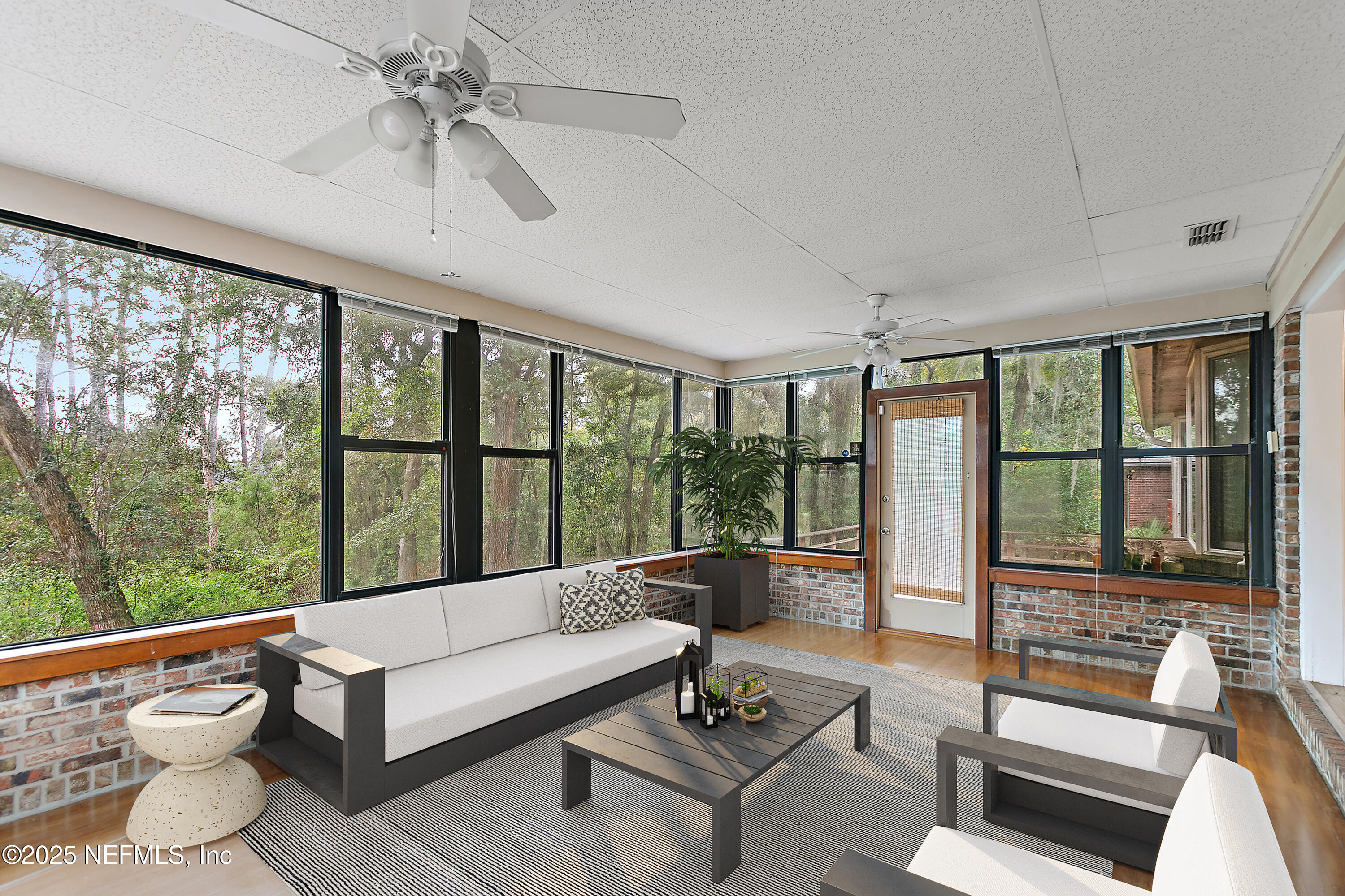 2772 PEBBLERIDGE Court