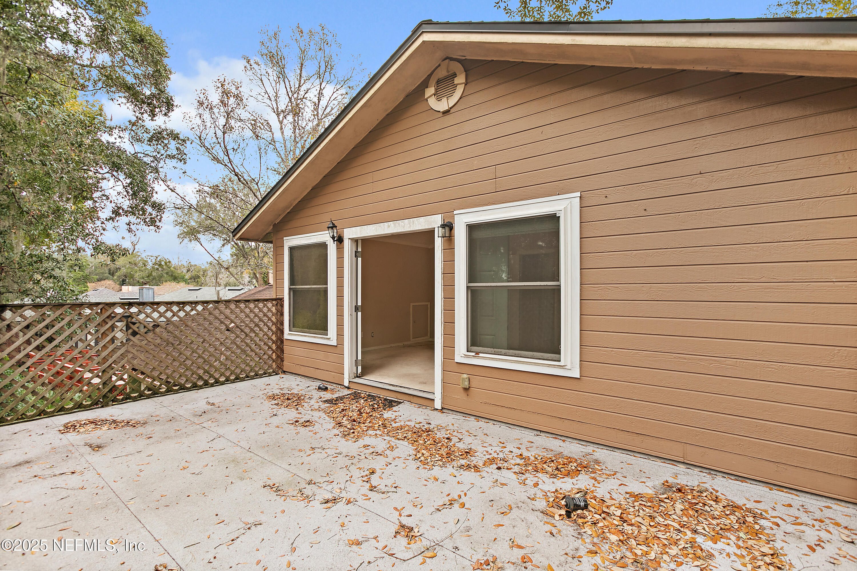 2772 PEBBLERIDGE Court