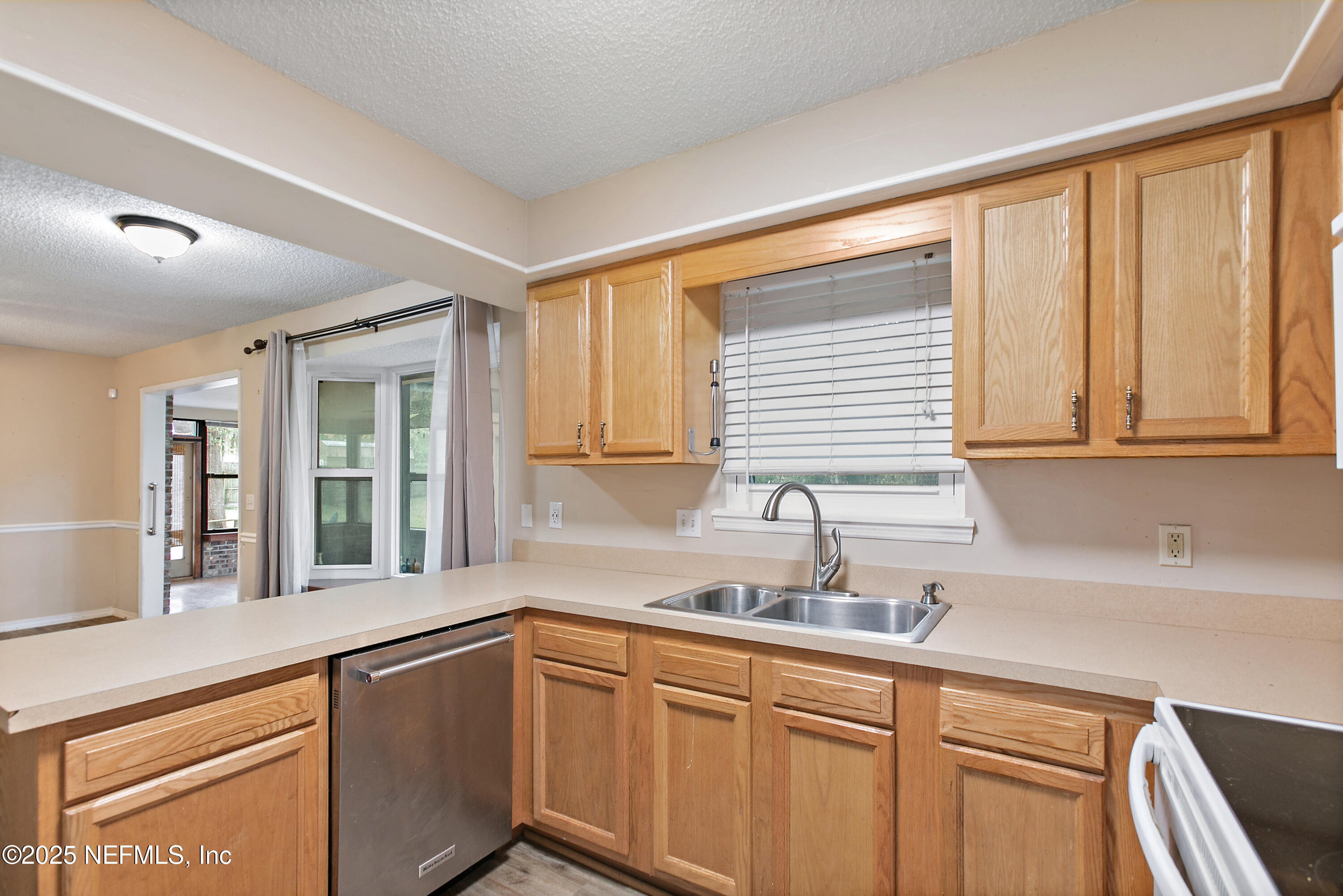 2772 PEBBLERIDGE Court