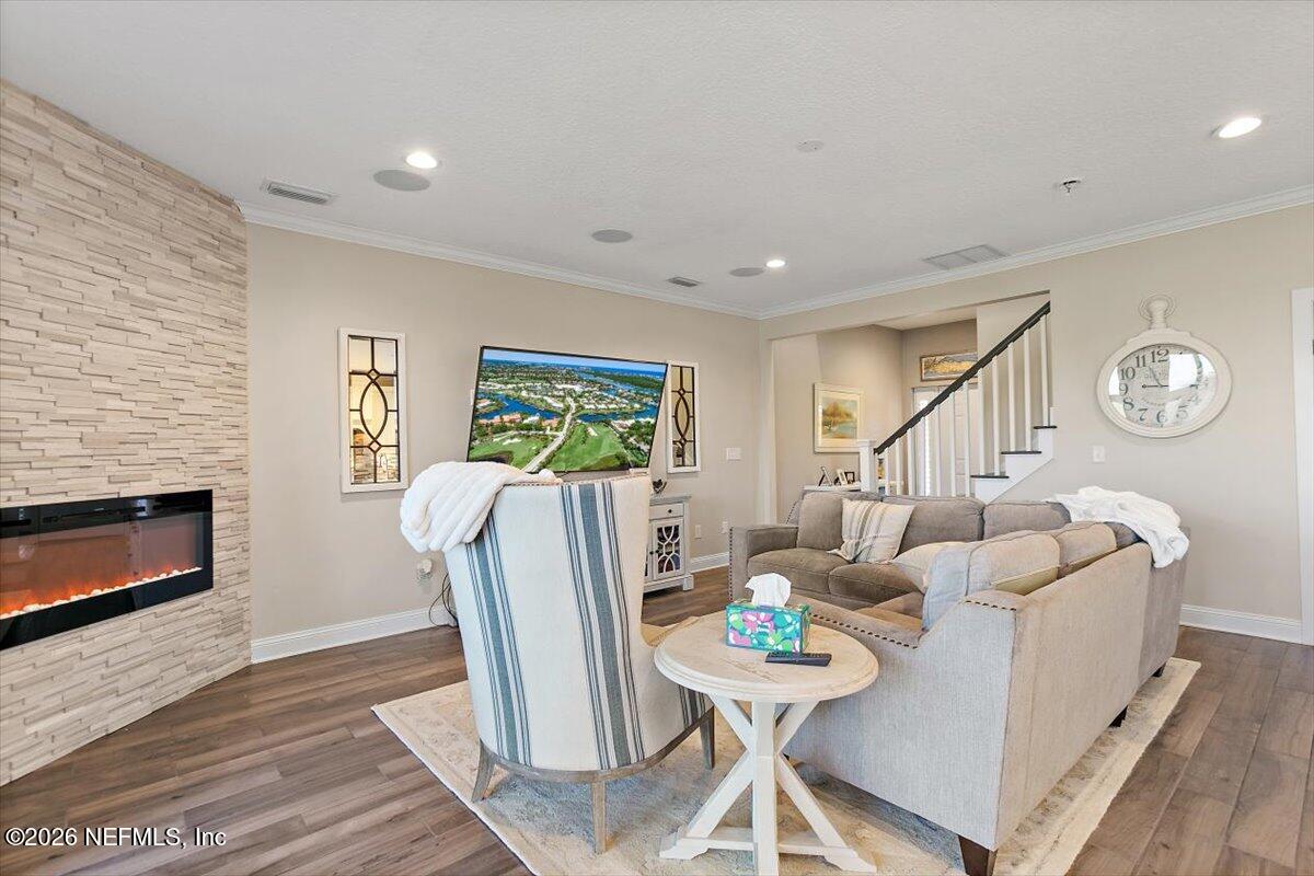 11036 CASTLEMAIN Circle E