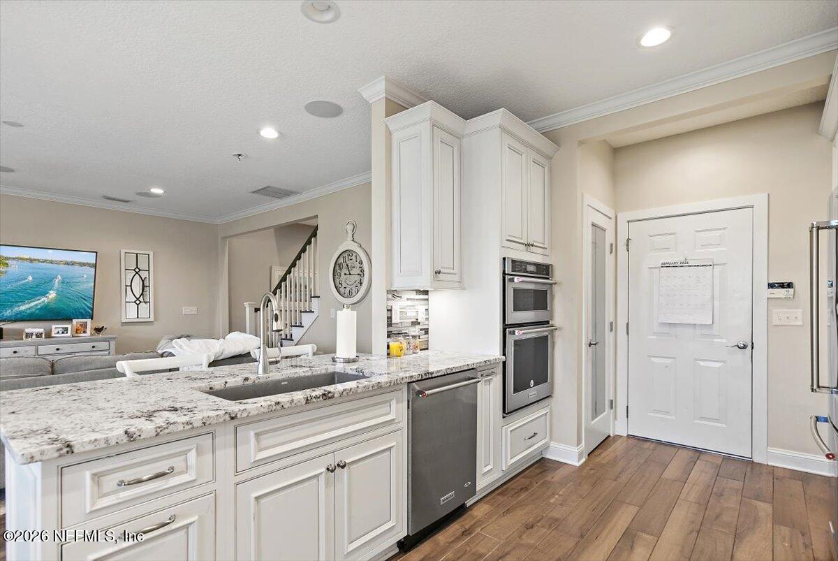 11036 CASTLEMAIN Circle E