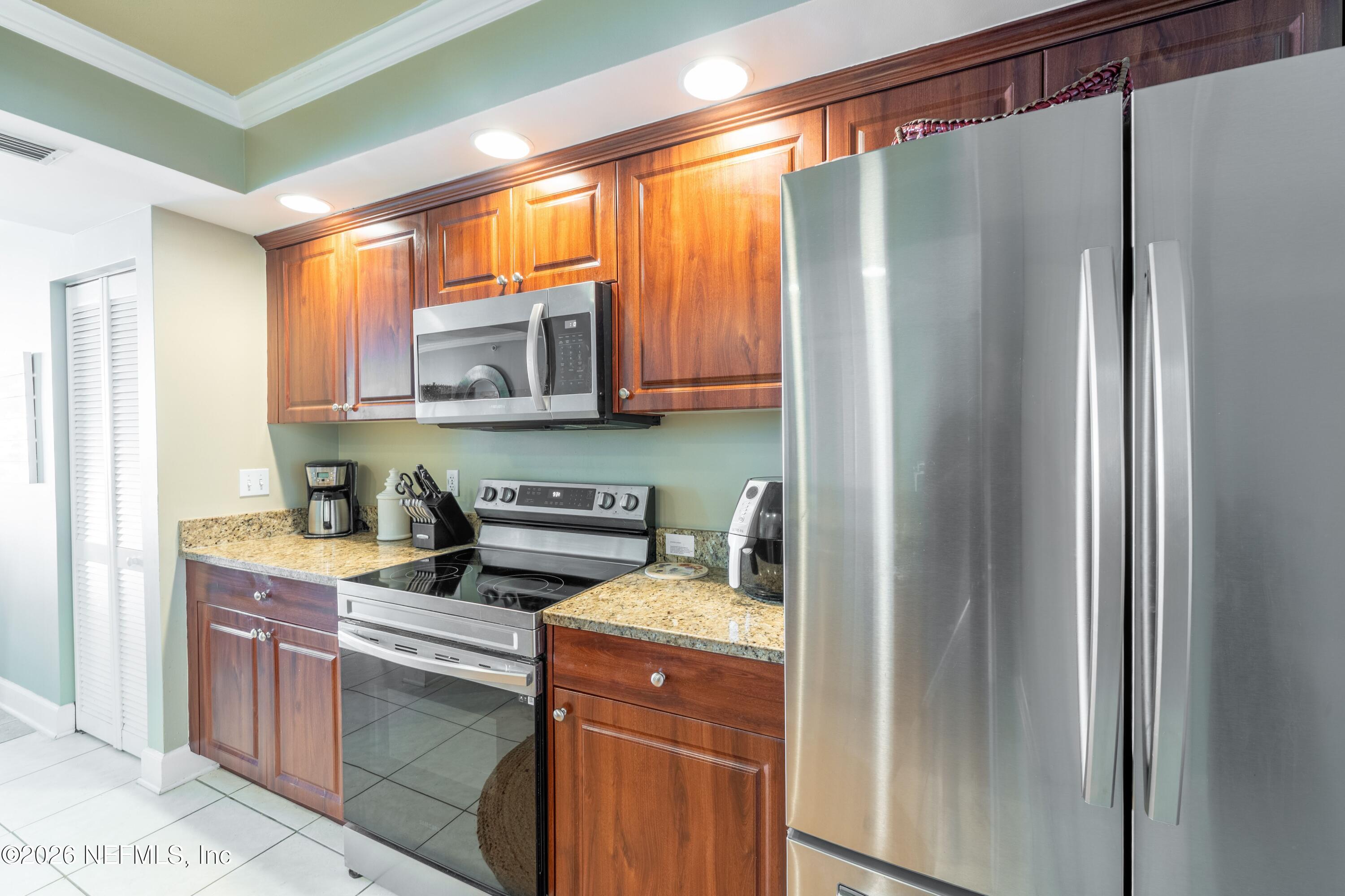 3315 ATLANTIC Avenue 806