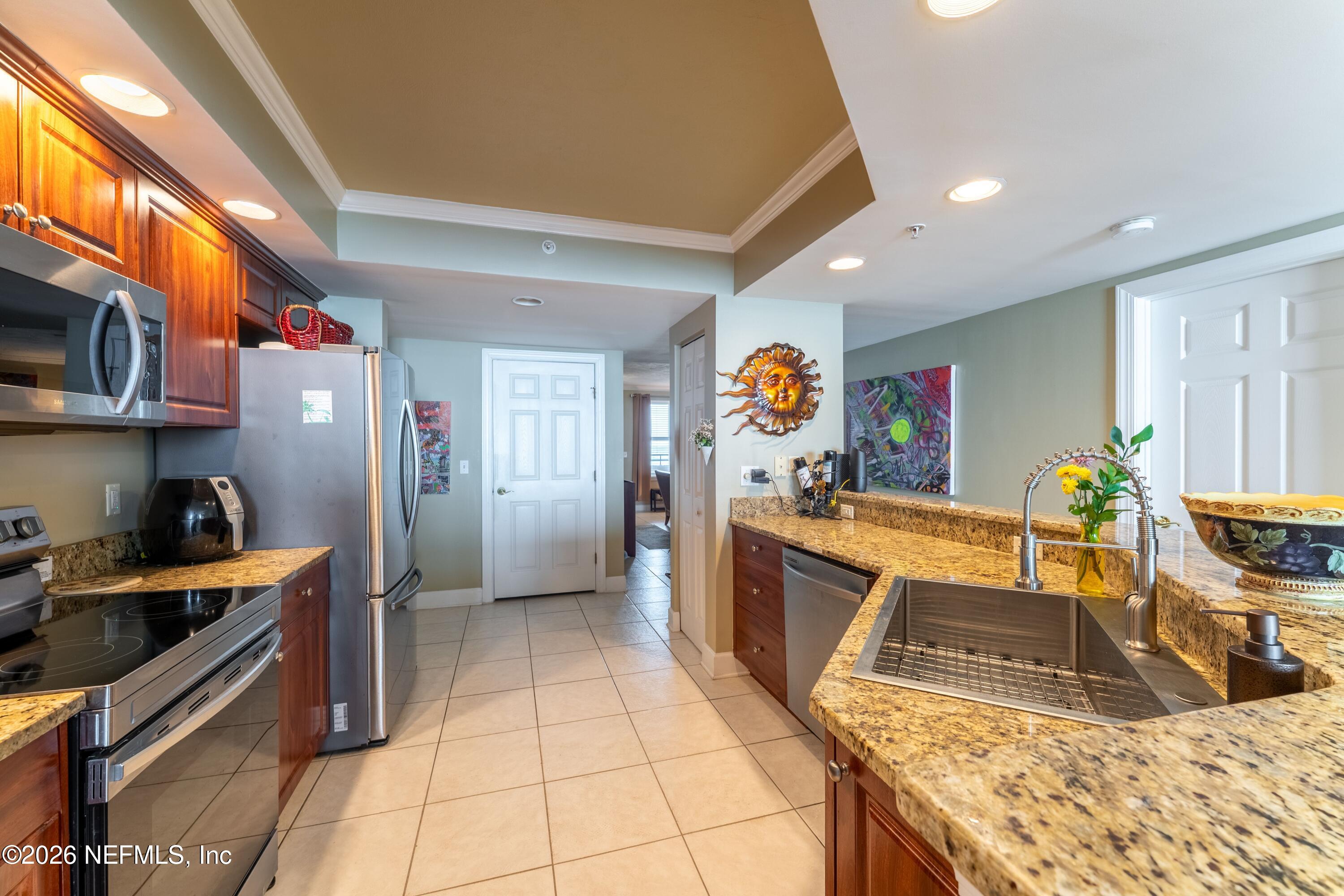 3315 ATLANTIC Avenue 806