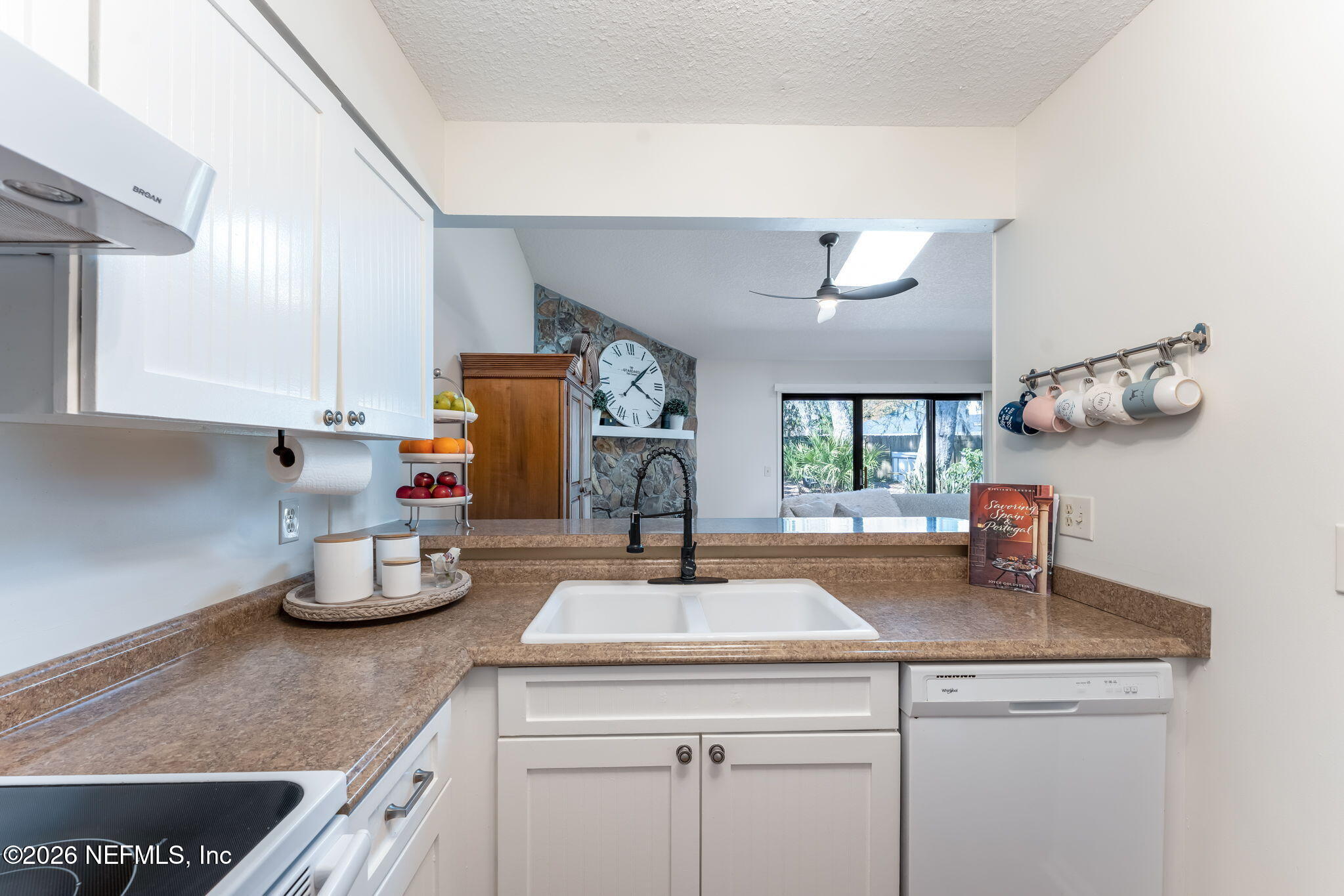 3966 ARBOR LAKE Circle