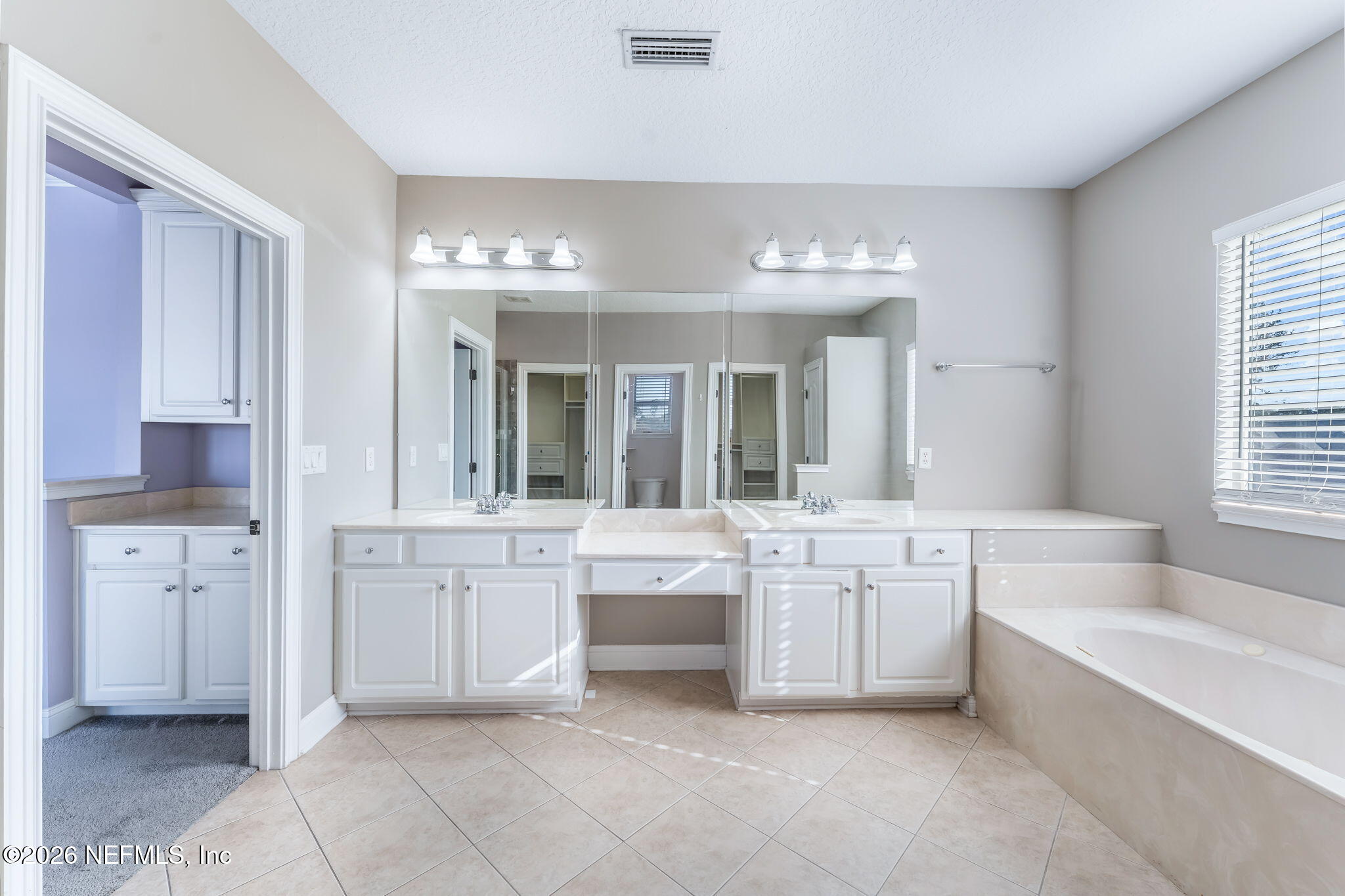 10036 WATERMARK Lane W