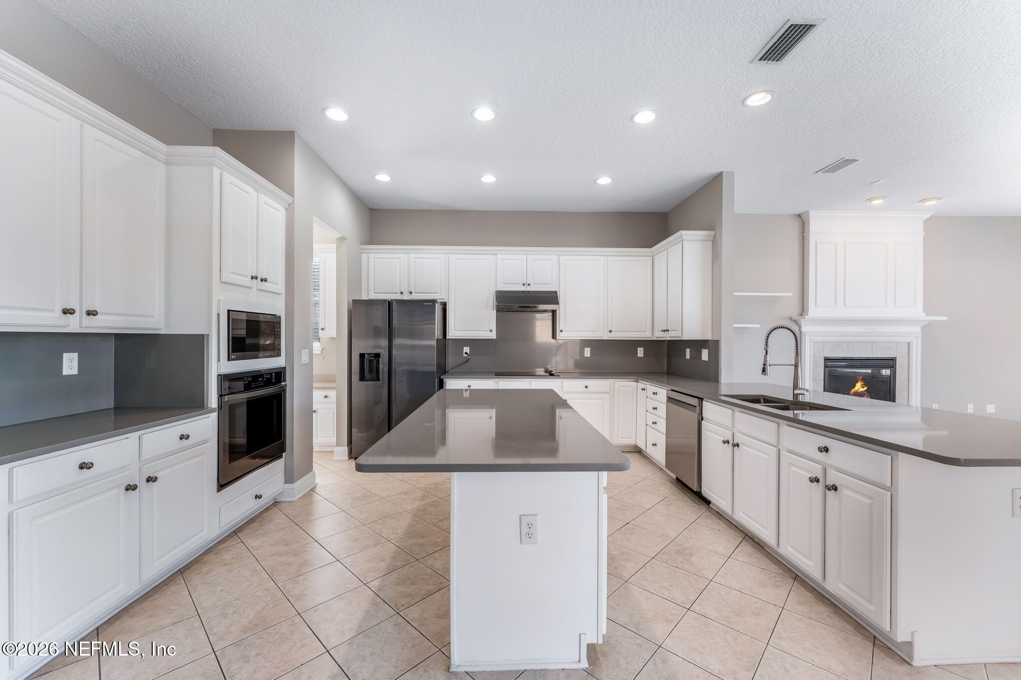 10036 WATERMARK Lane W