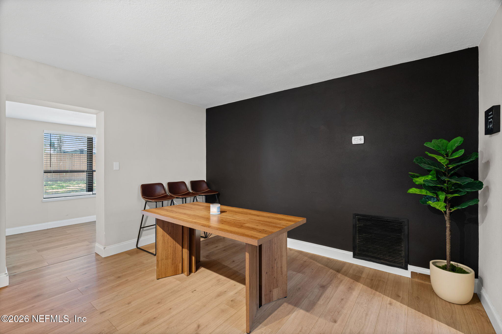 926 NIGHTINGALE Road