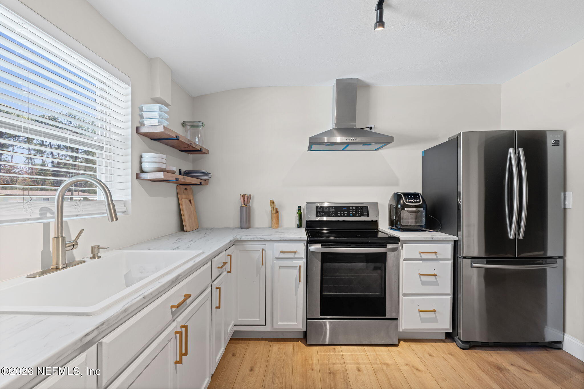 926 NIGHTINGALE Road