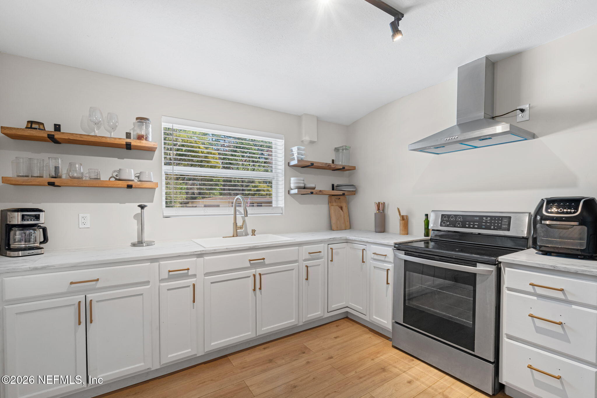 926 NIGHTINGALE Road