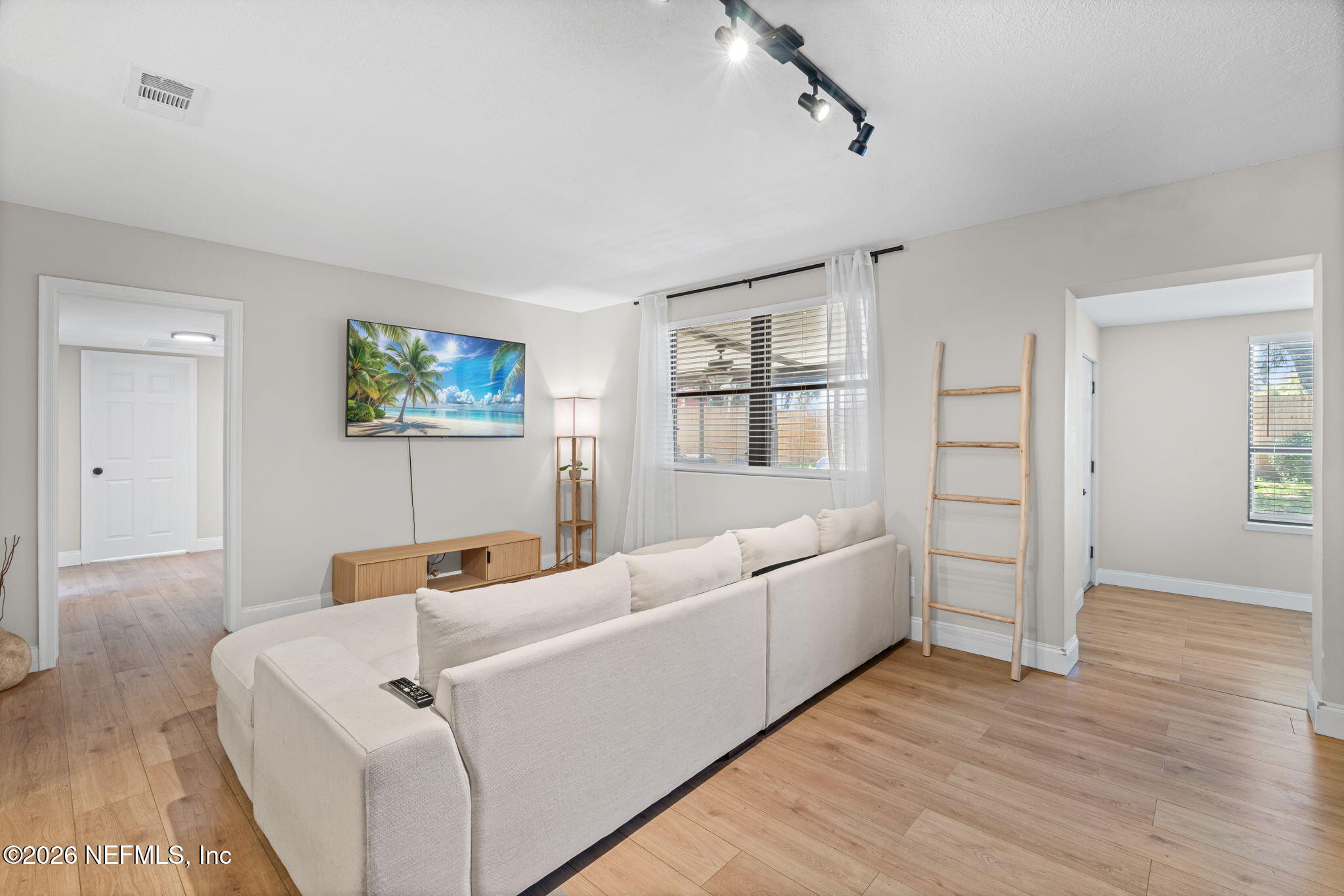 926 NIGHTINGALE Road