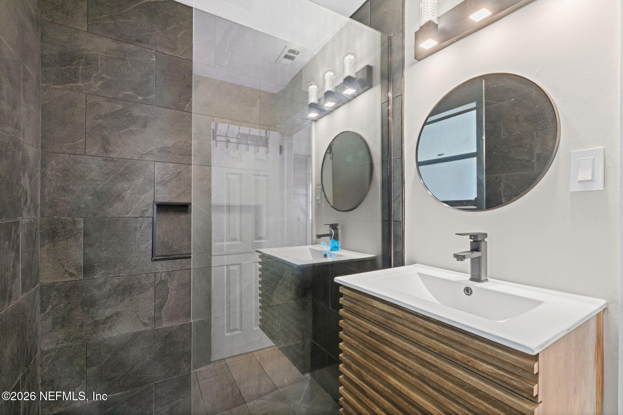 926 NIGHTINGALE Road