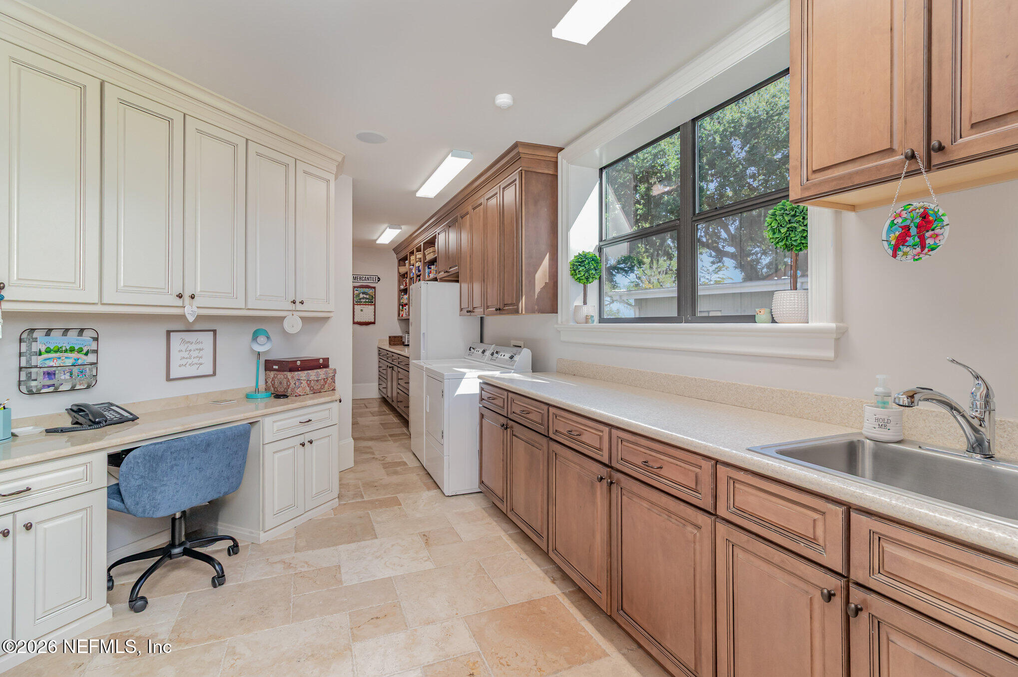 1402 WILKIES POINT Road