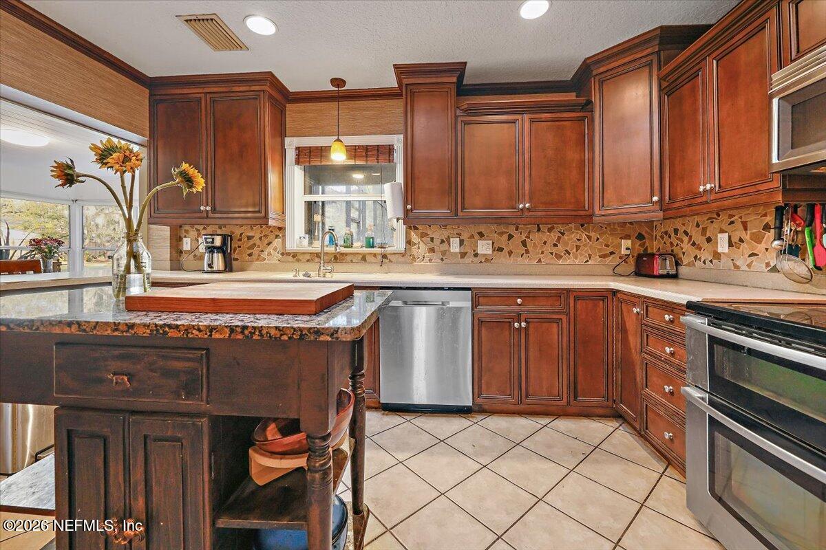 11037 SCOTT MILL Road