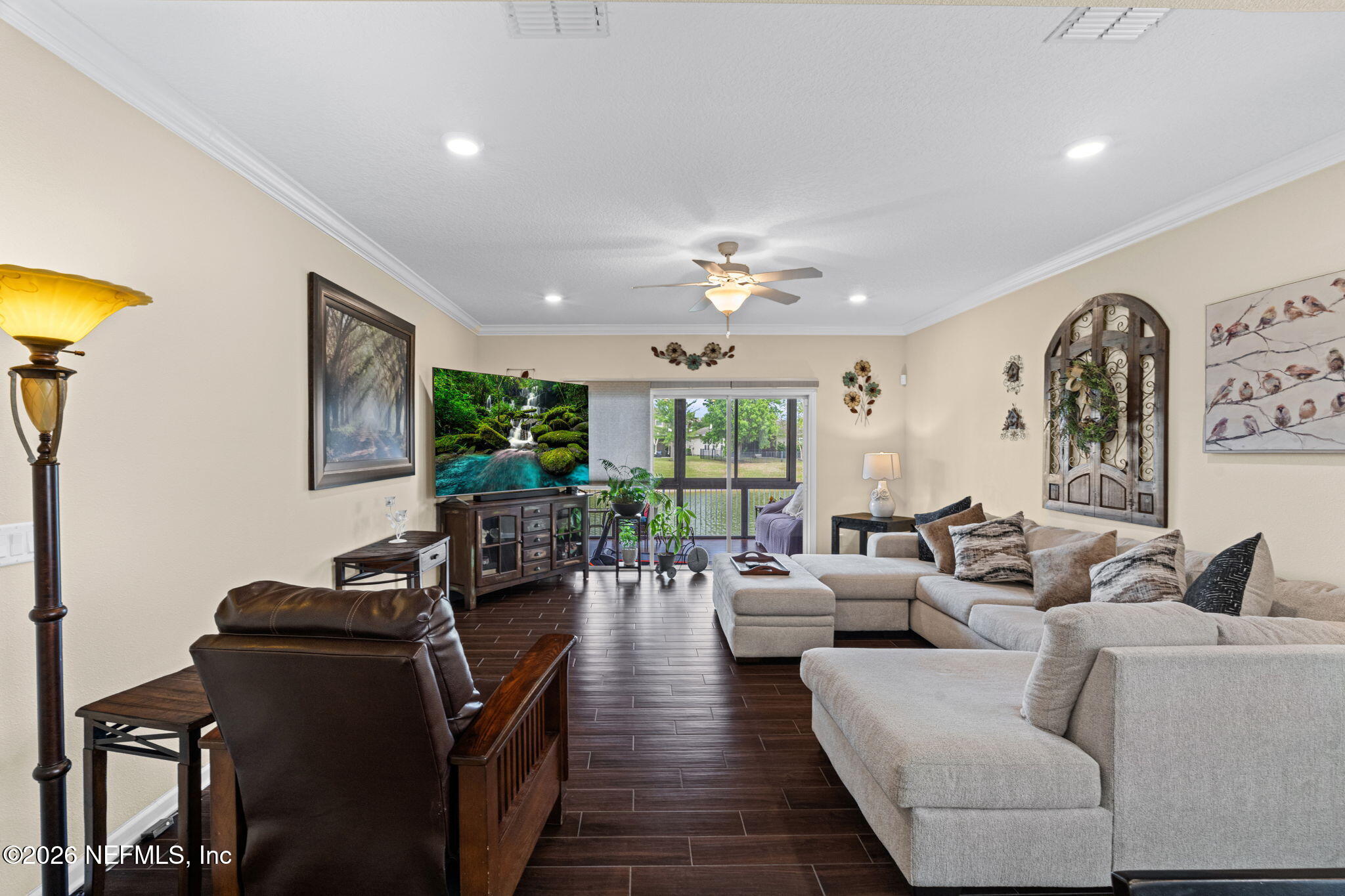 187 BRADFORD LAKE Circle