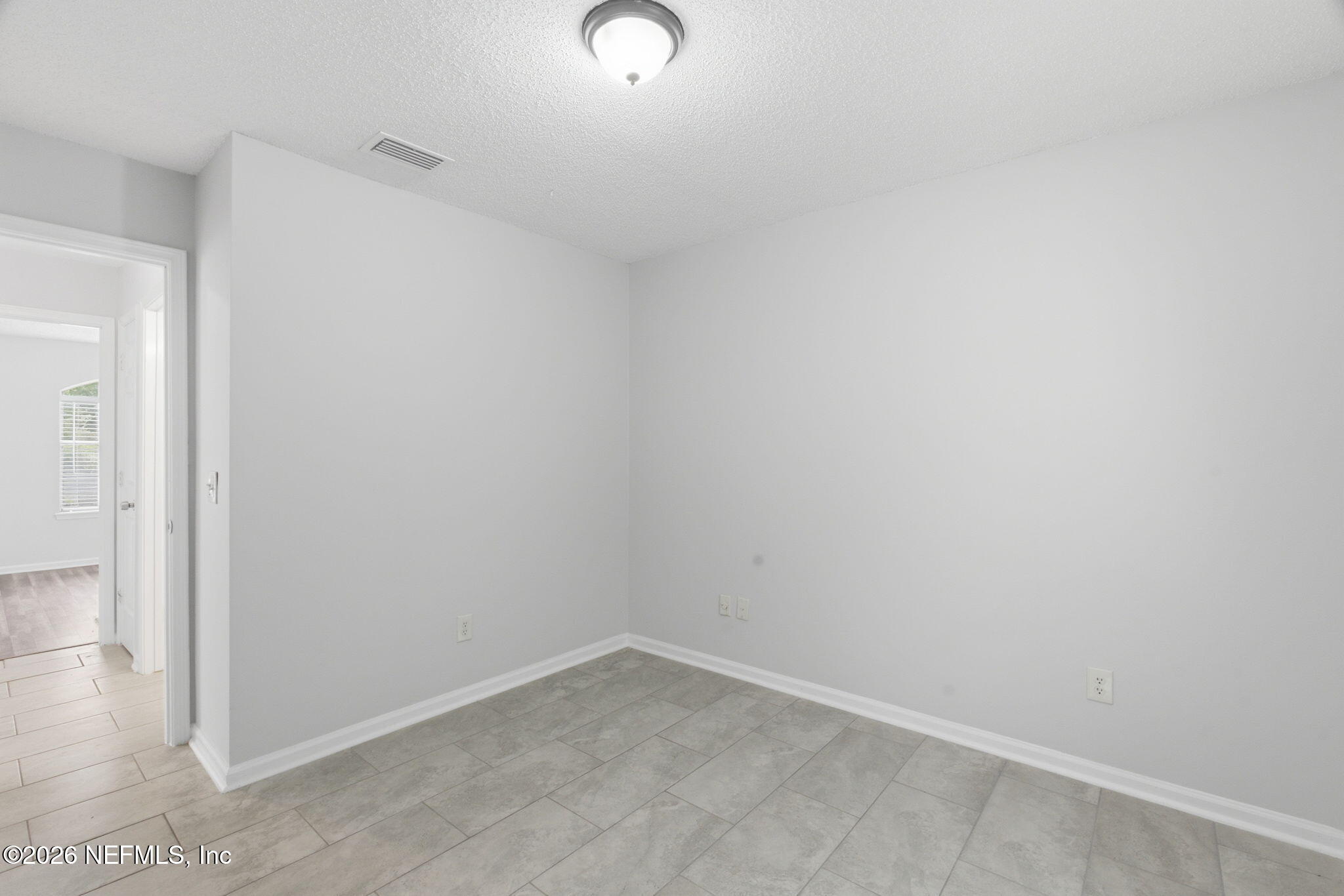 2352 SCENIC VIEW Court