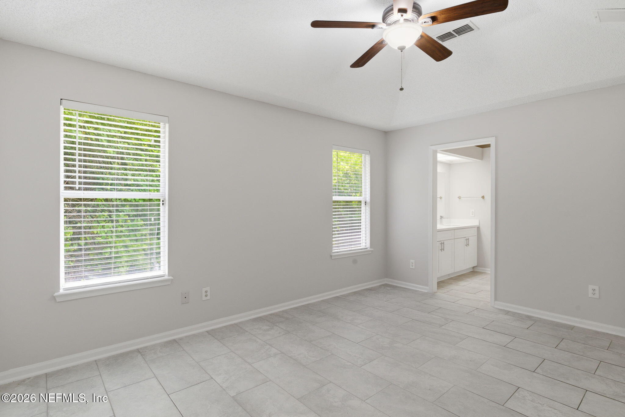 2352 SCENIC VIEW Court