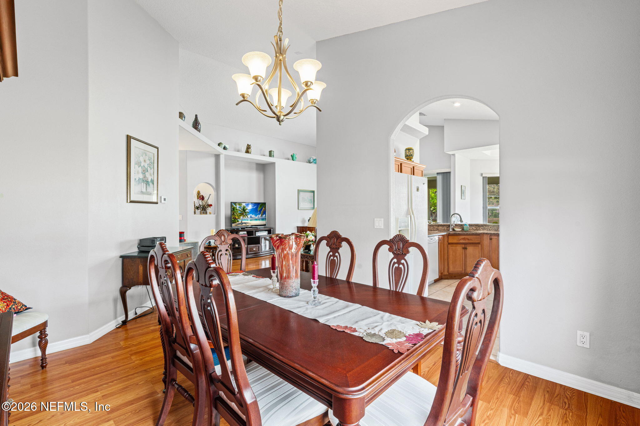 15 ROYALE Lane