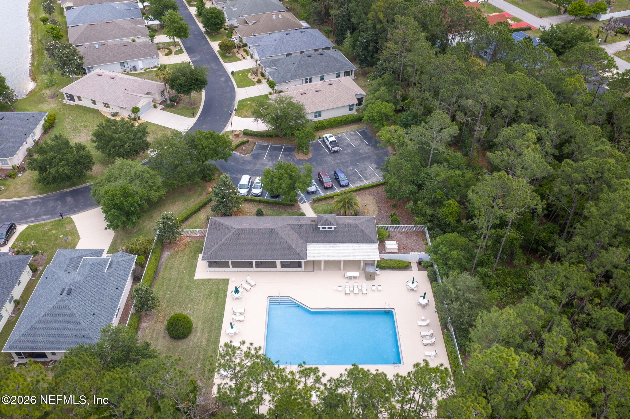 15 ROYALE Lane