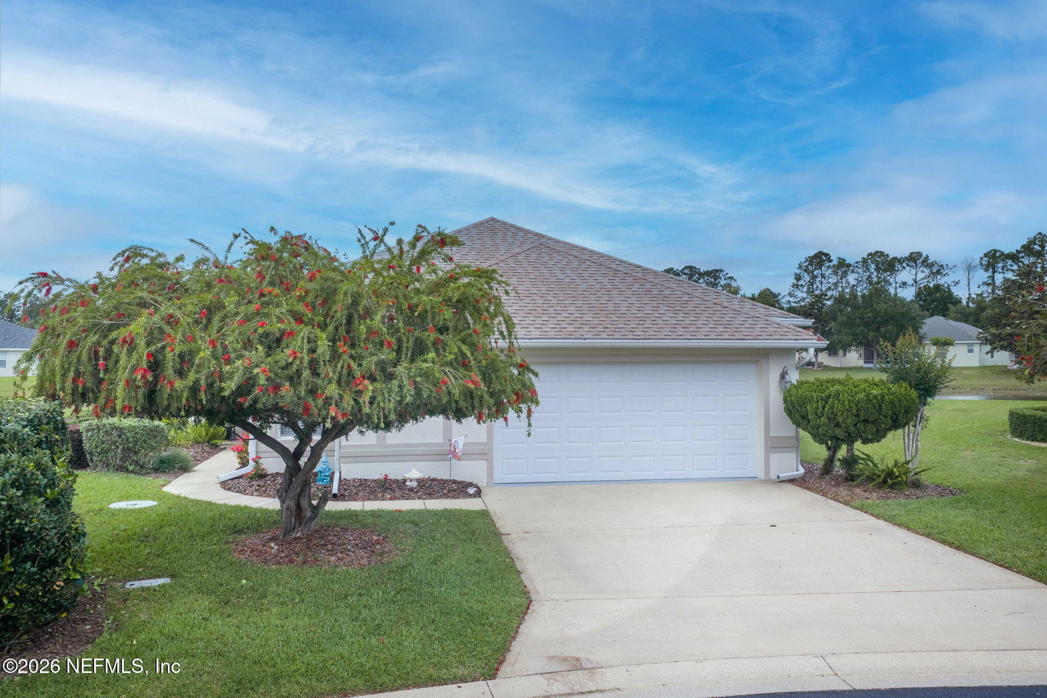 15 ROYALE Lane