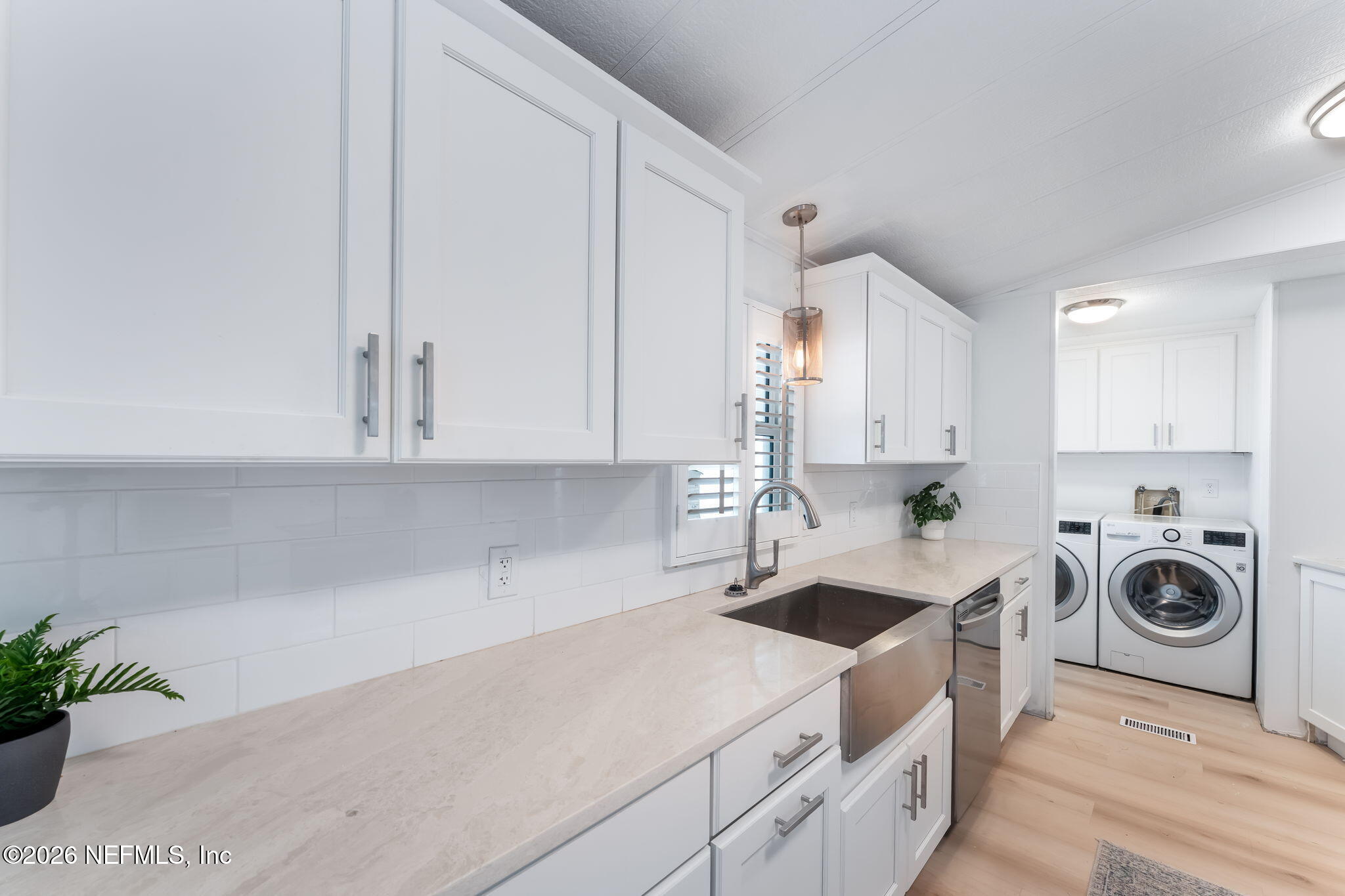 264 SEABREEZE Drive