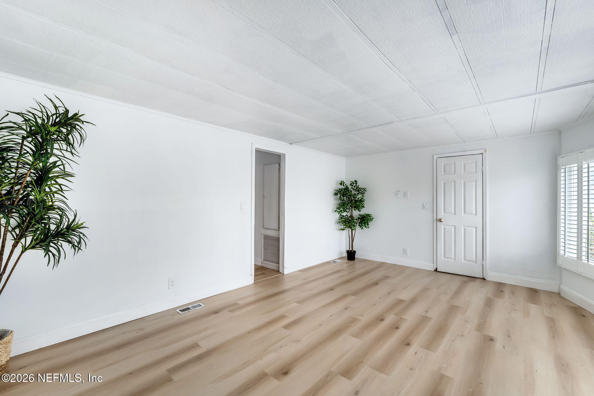 264 SEABREEZE Drive