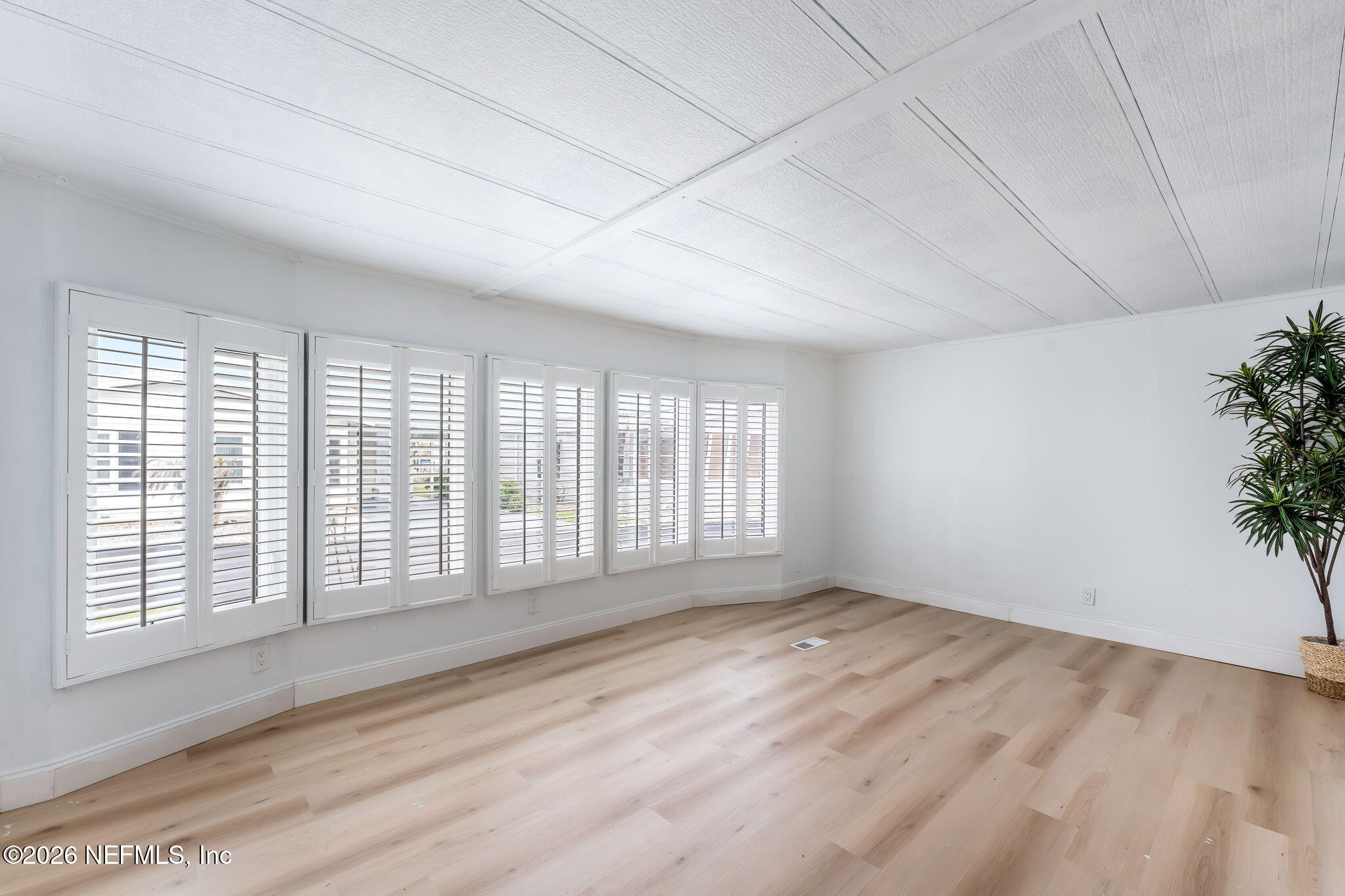 264 SEABREEZE Drive