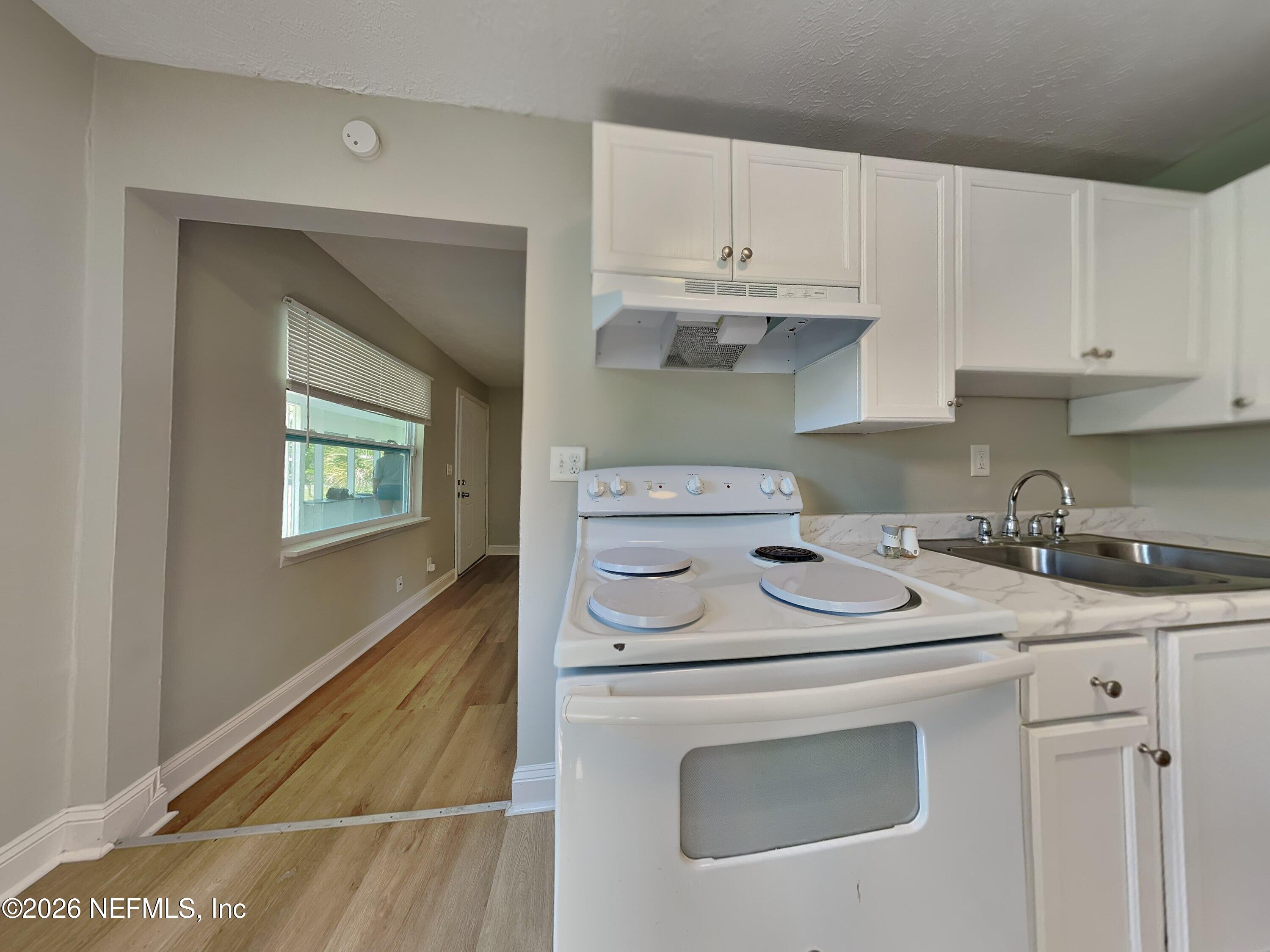 365 DELMONTE Street