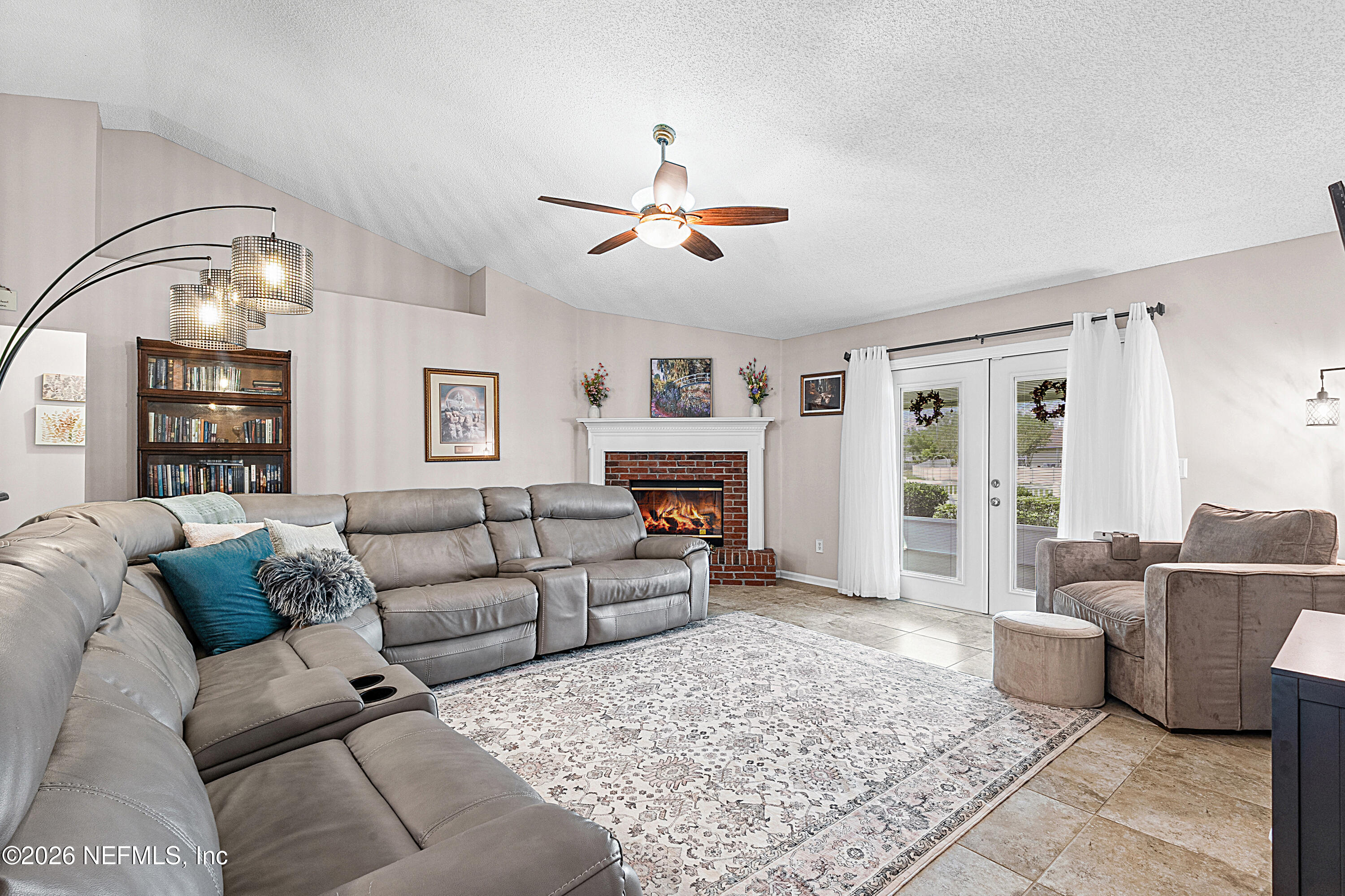 6359 LAKE PLANTATION Drive