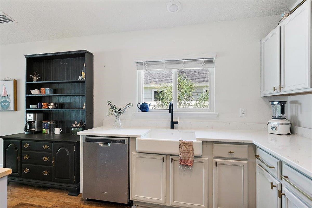 614 Tumbled Stone Way