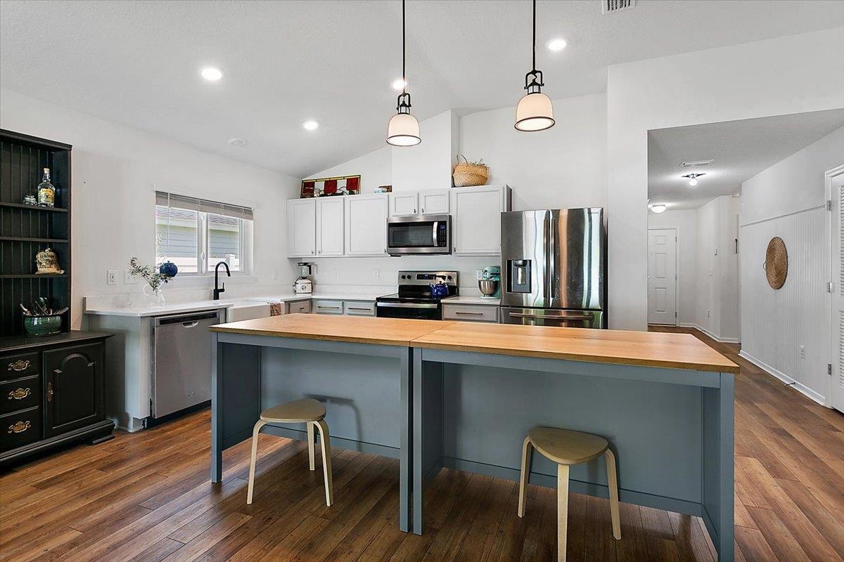 614 Tumbled Stone Way