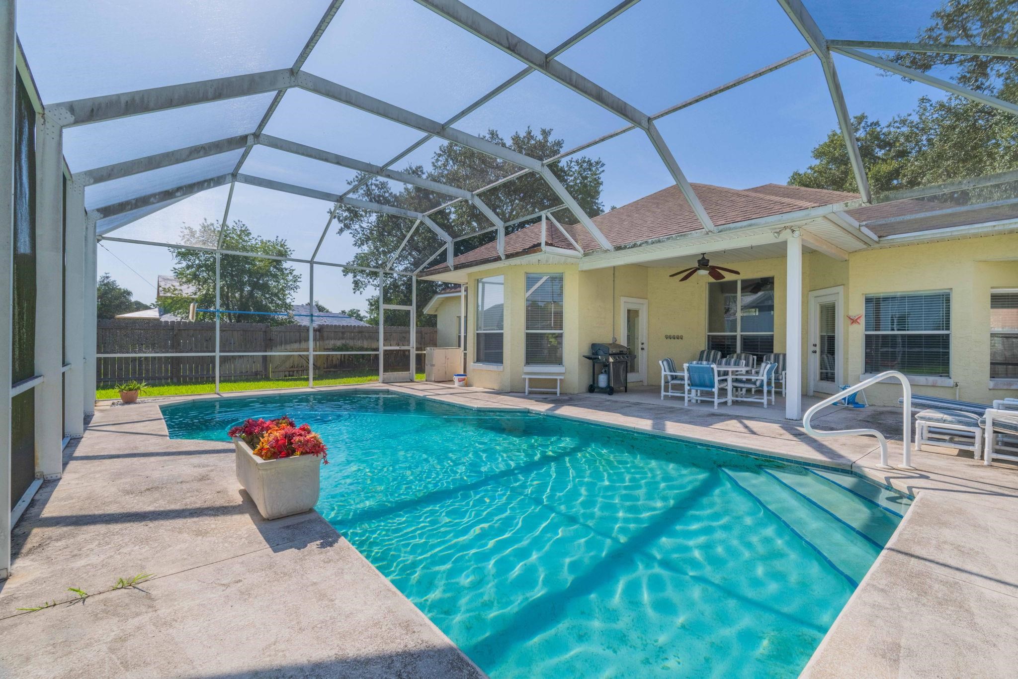104 Fonseca Dr