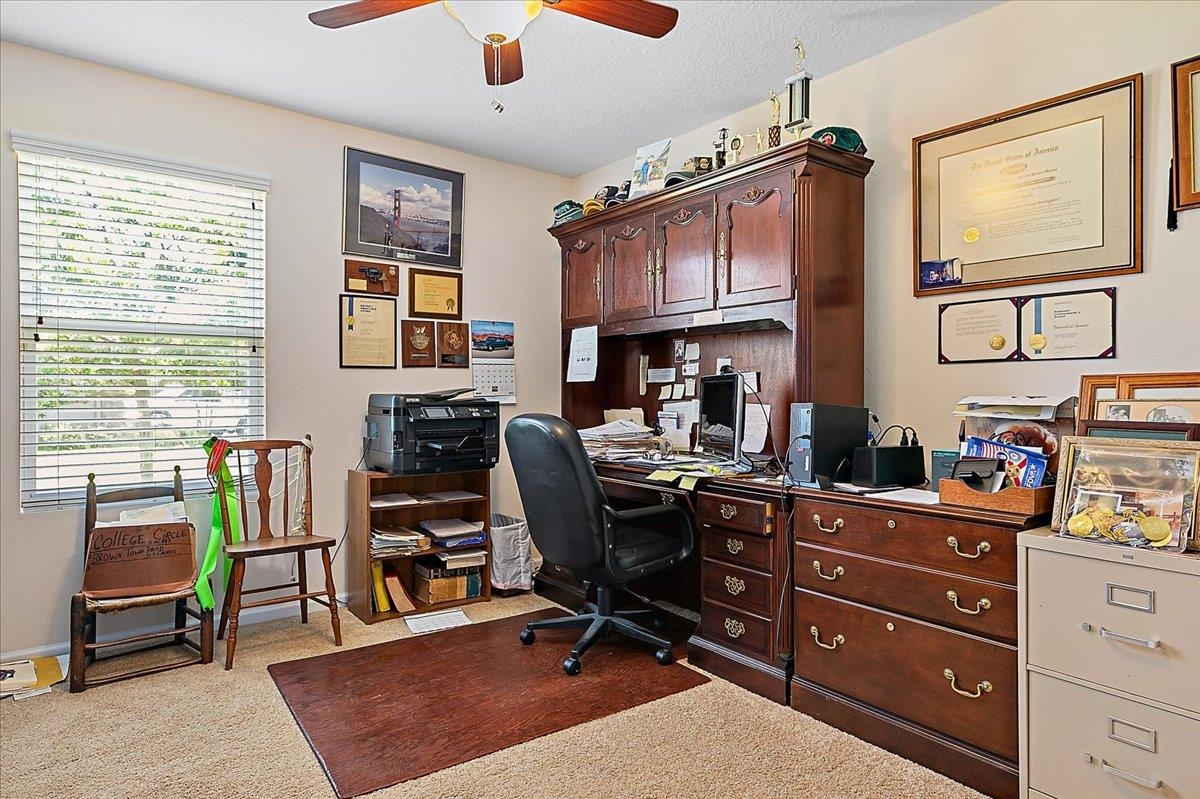 253 Parkwood Cir